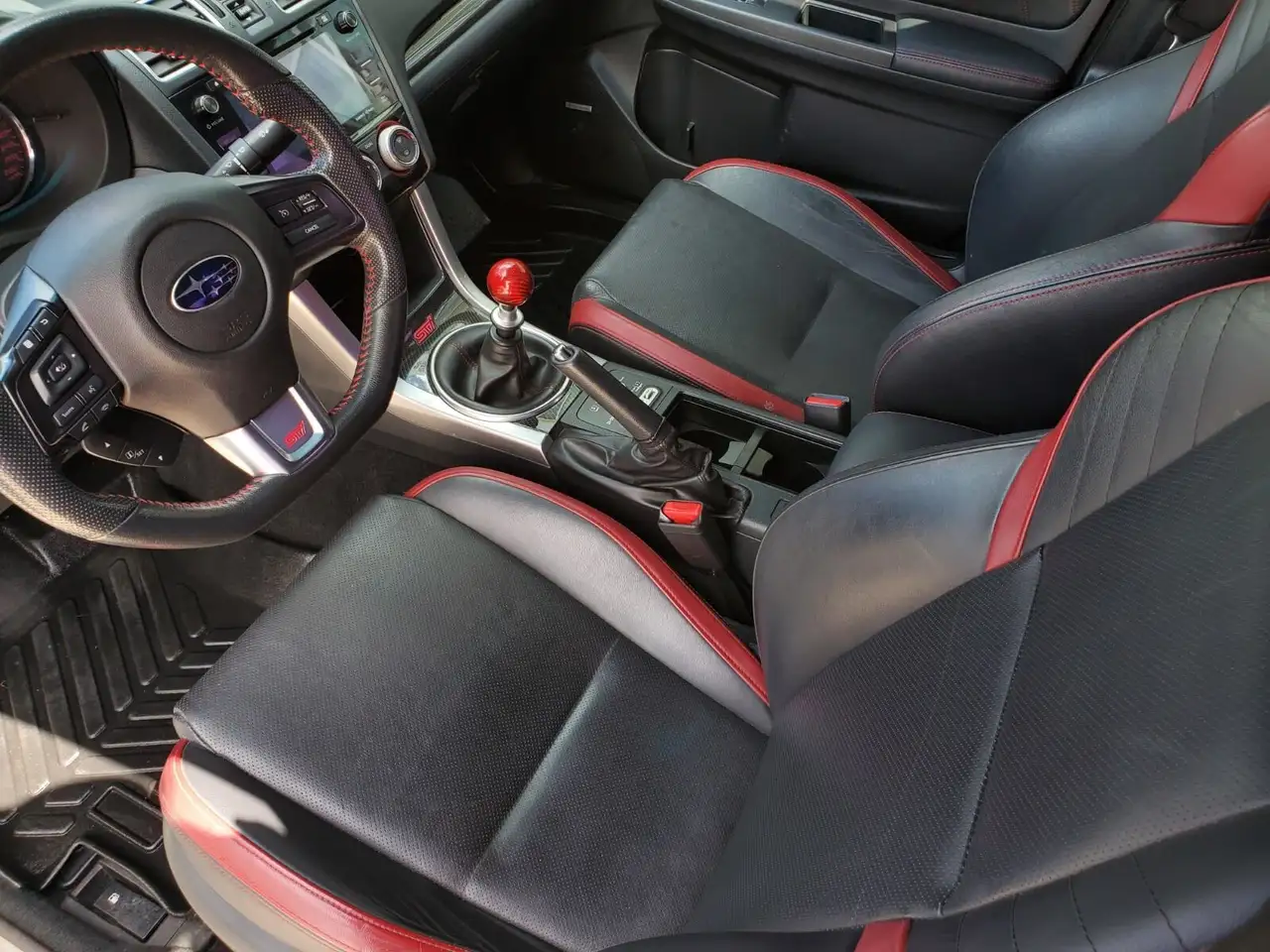Subaru WRX снимка Subaru WRX