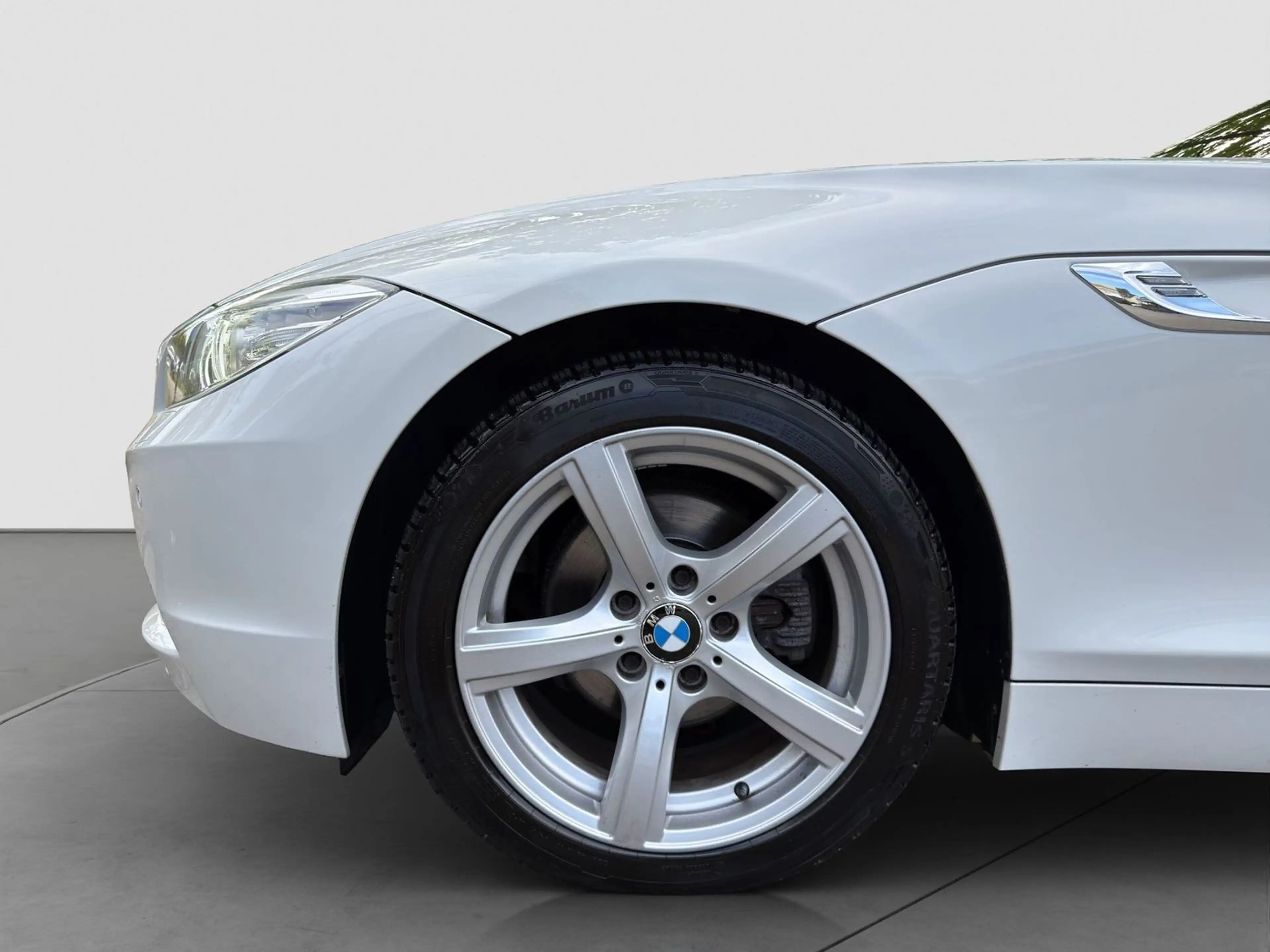 BMW Z4 sdrive 20i SAG NaviProf Xenon Leder PDC v+h — photo 9