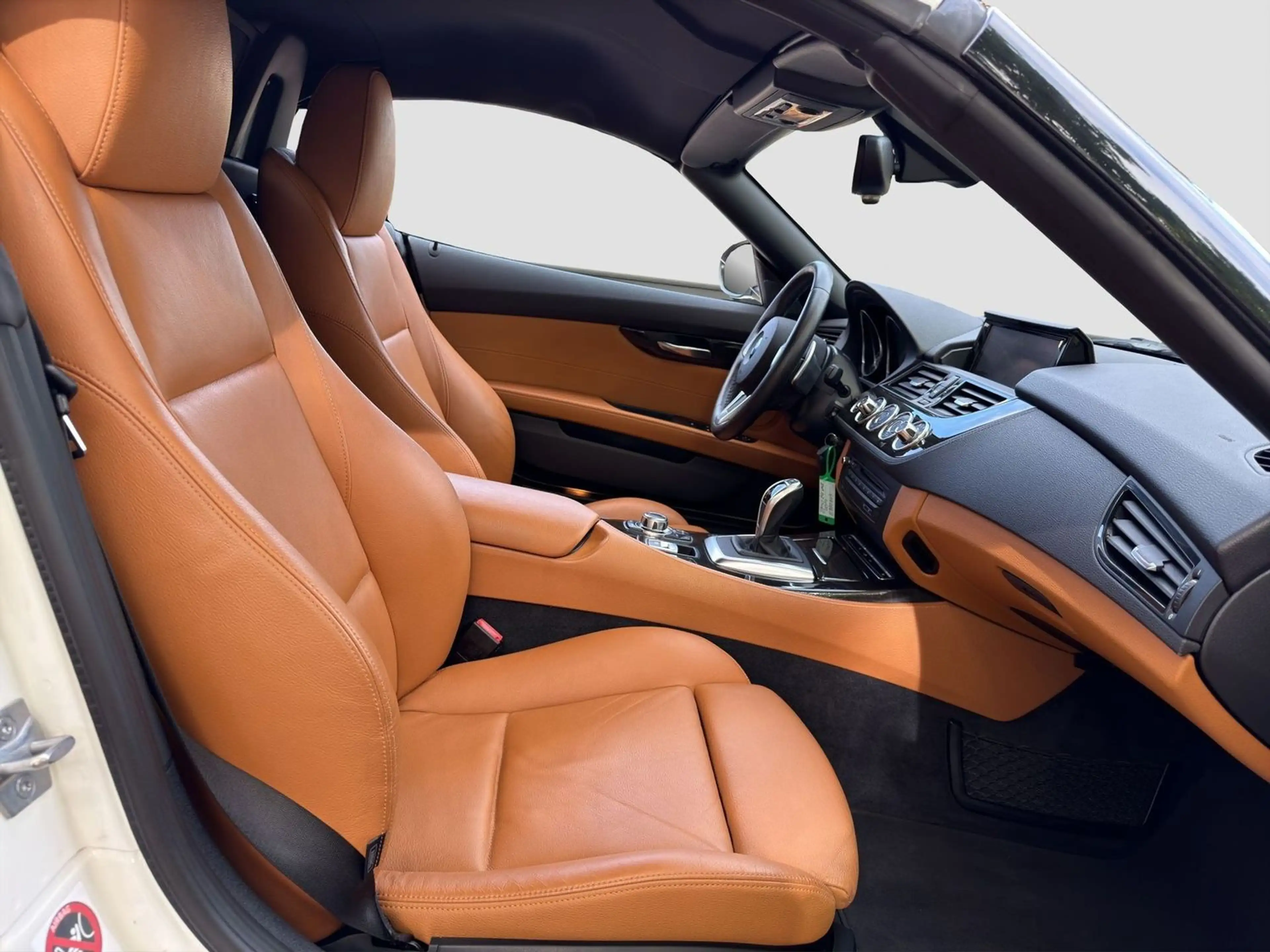 BMW Z4 sdrive 20i SAG NaviProf Xenon Leder PDC v+h — photo 12