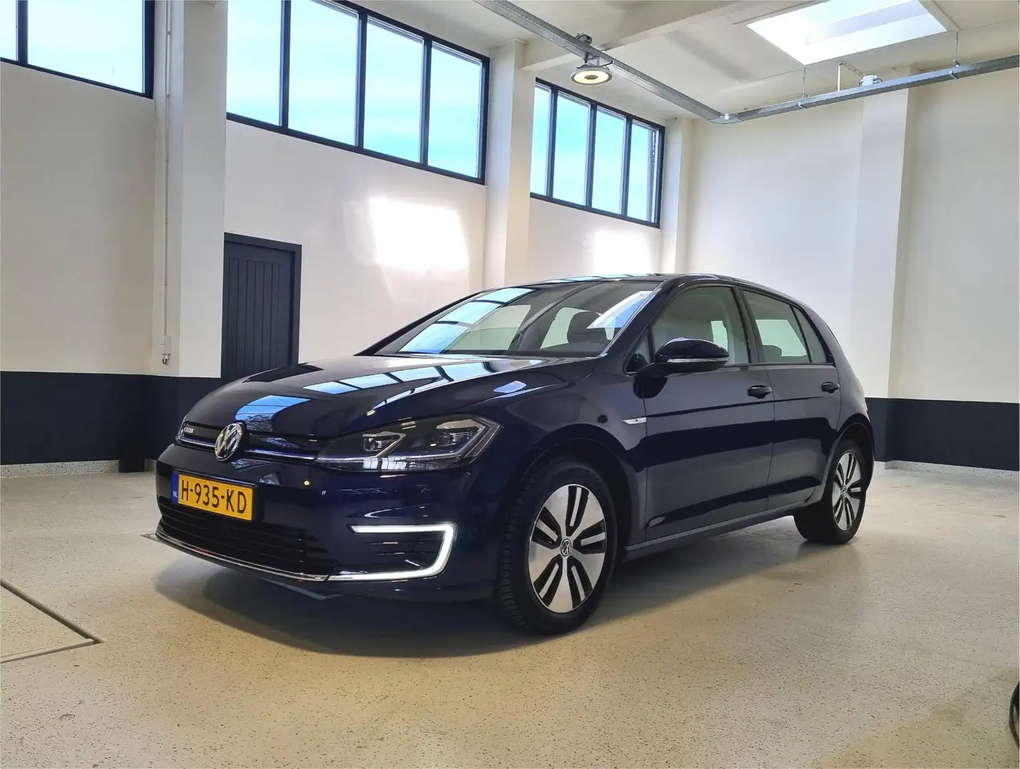Volkswagen e-Golf E-DITION | NL | 1e Eigenaar | Navi | PDC | SUBSIDI Blue - 2
