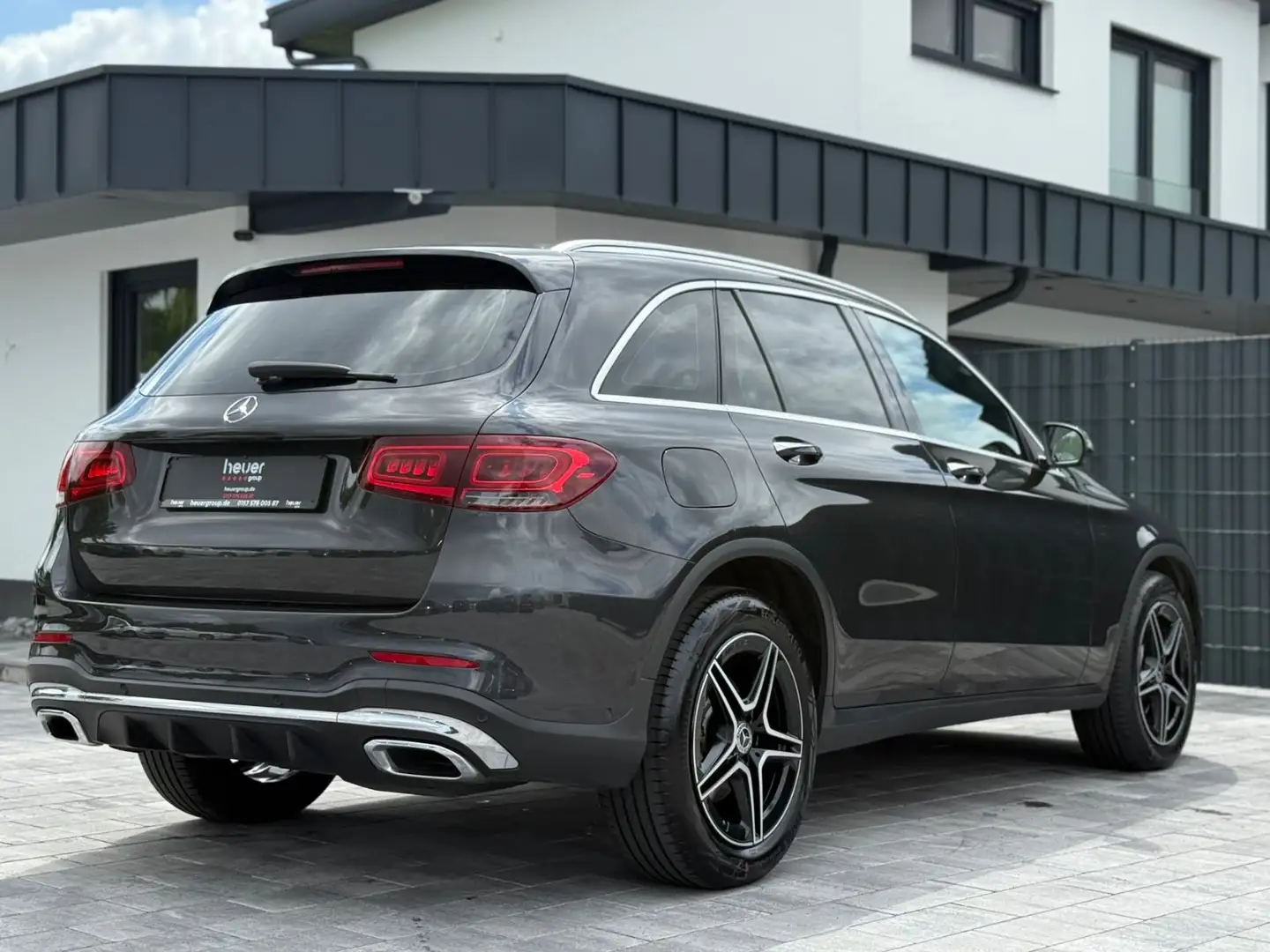 Mercedes-Benz GLC 220 d 4Matic/AMG/PANO/HEAD-UP/KAMERA/BURMEST Gris - 2