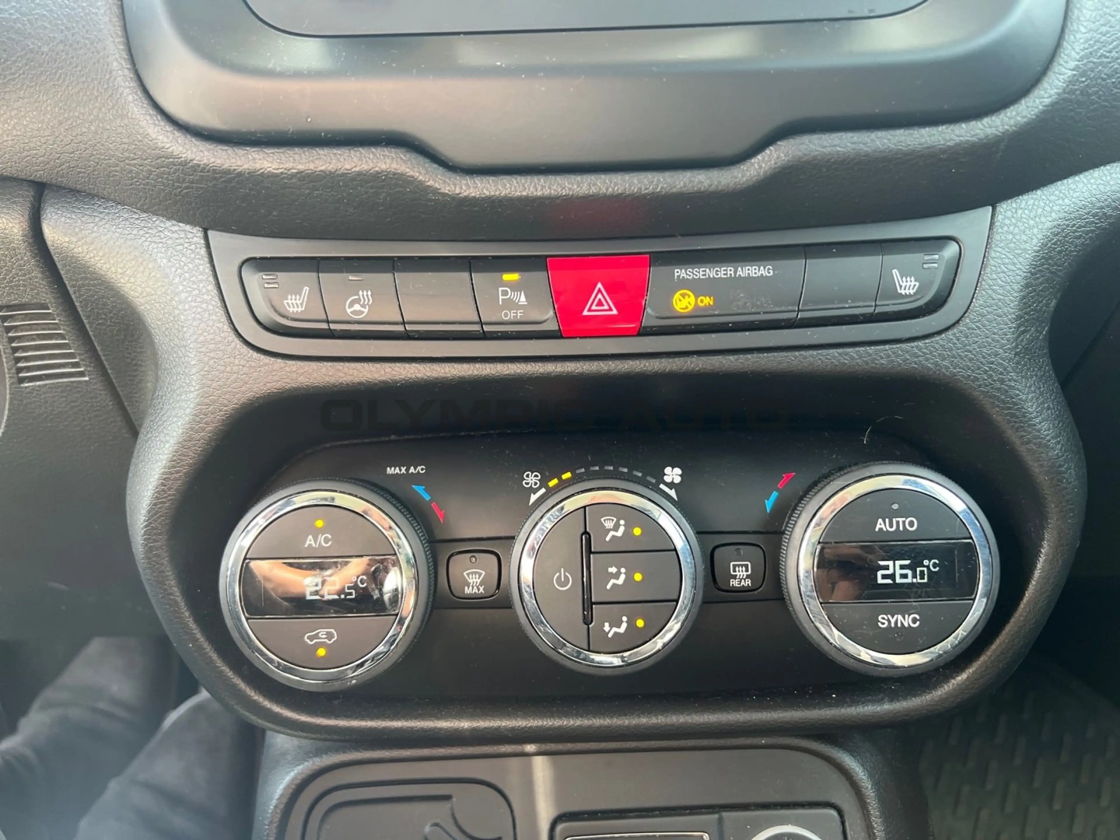 Jeep Renegade Longitude 1.6 NUR AN GEWERBE/EXPORT — photo 15