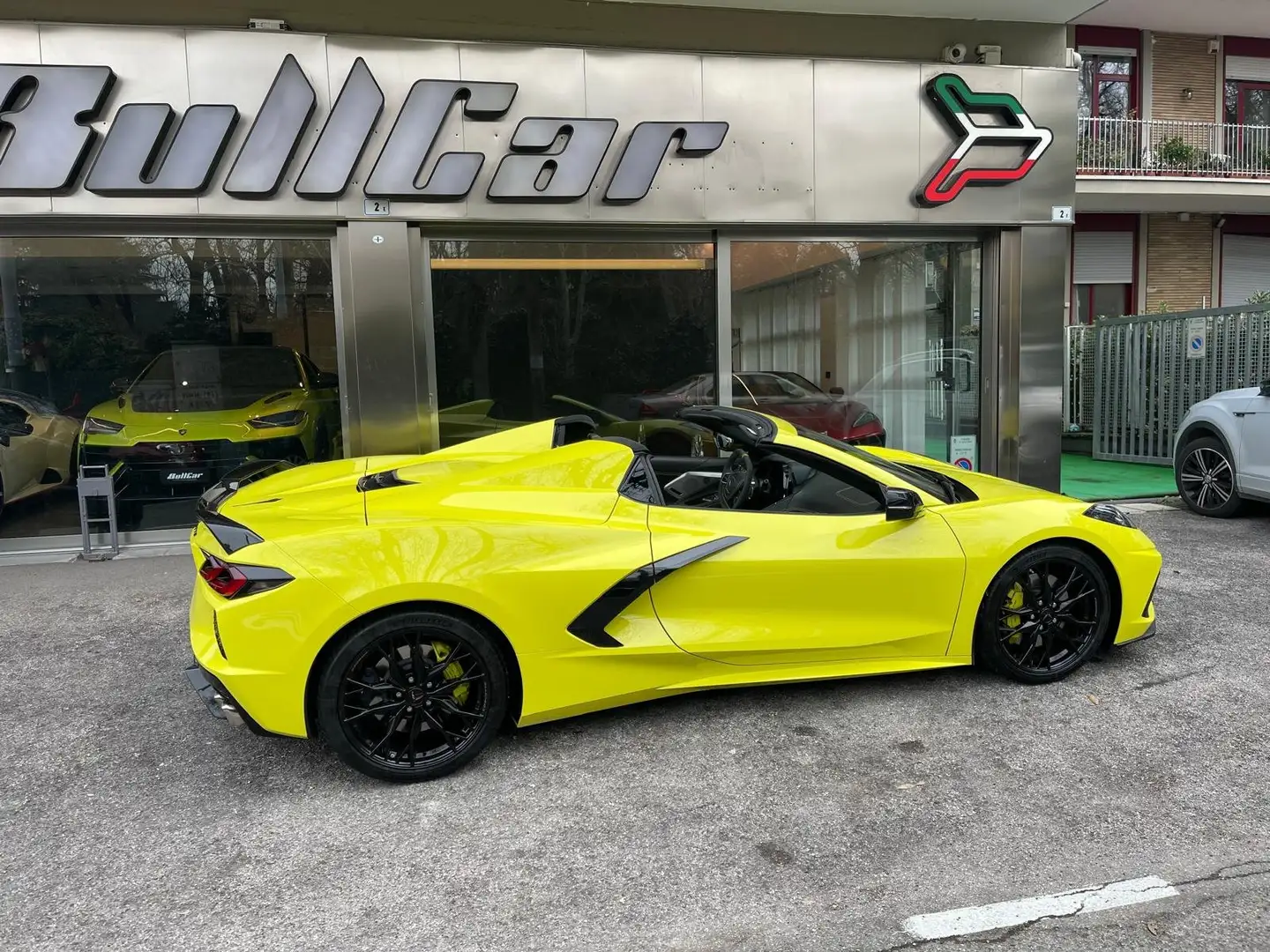 Corvette C8 Convertibile LT3 € 122.000 IVA INCLUSA Amarillo - 1