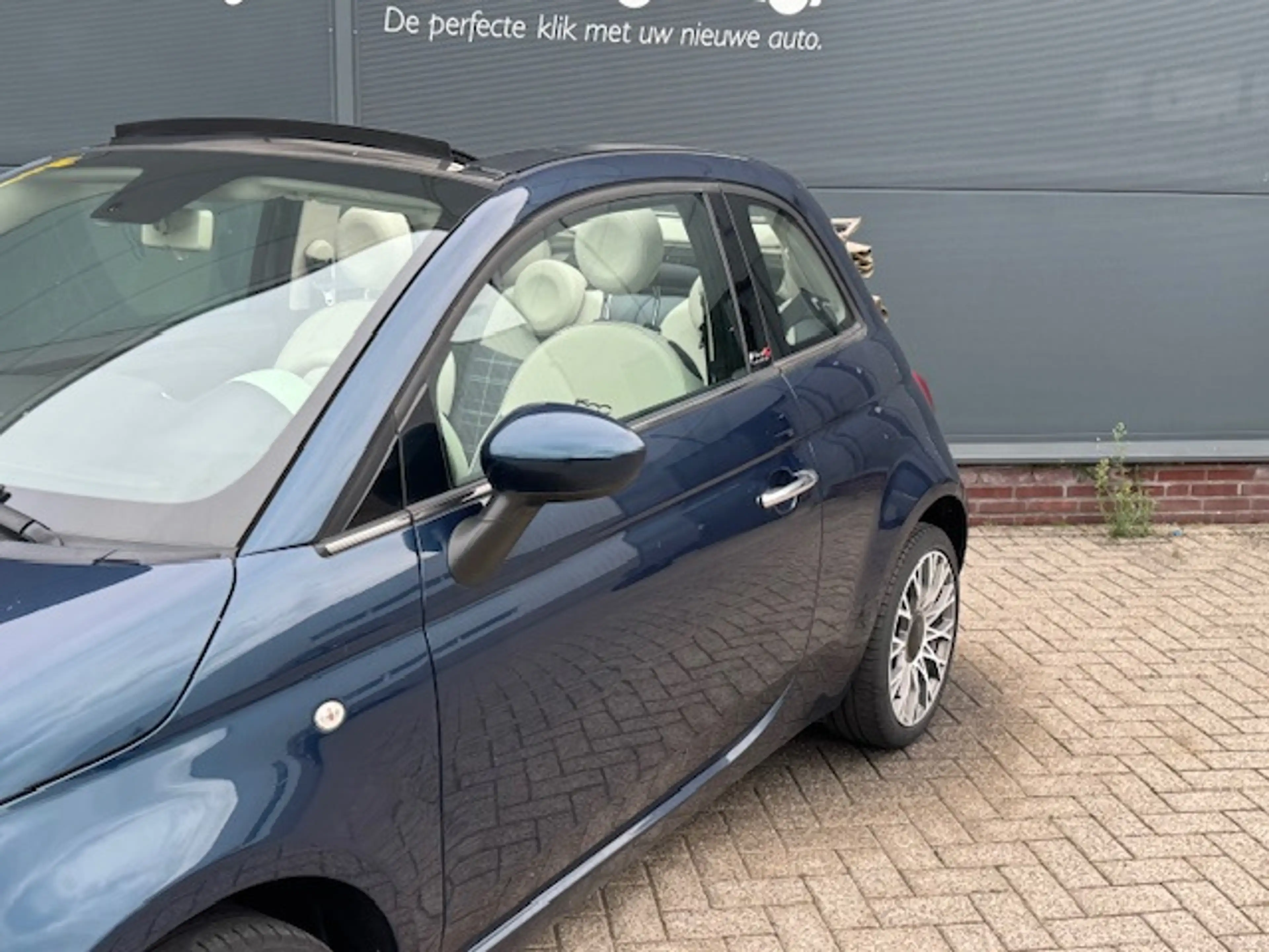 Fiat 500C 0.9 TwinAir Turbo Lounge Cabrio *navi *p-sensor — photo 15