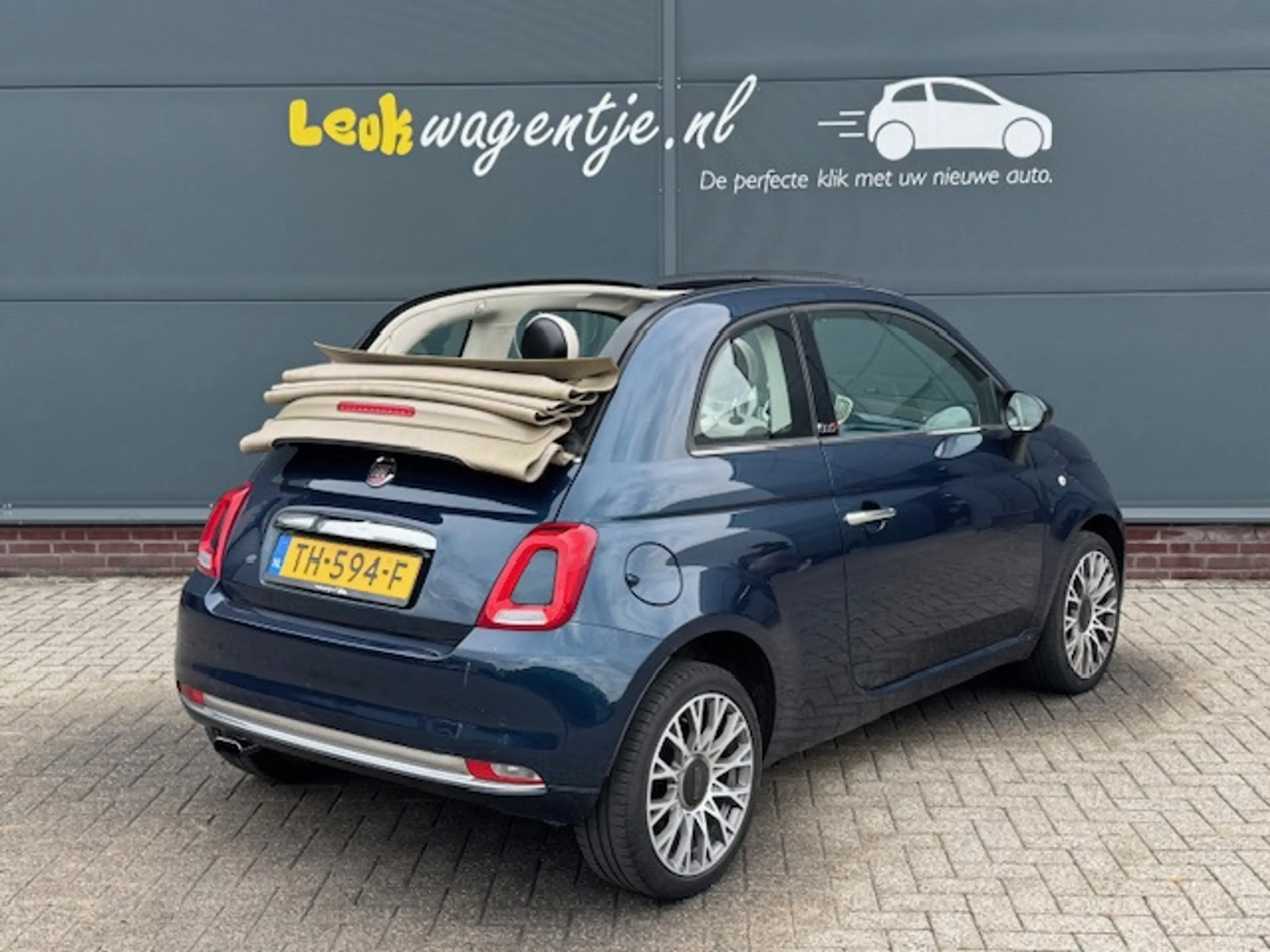 Fiat 500C 0.9 TwinAir Turbo Lounge Cabrio *navi *p-sensor — photo 2