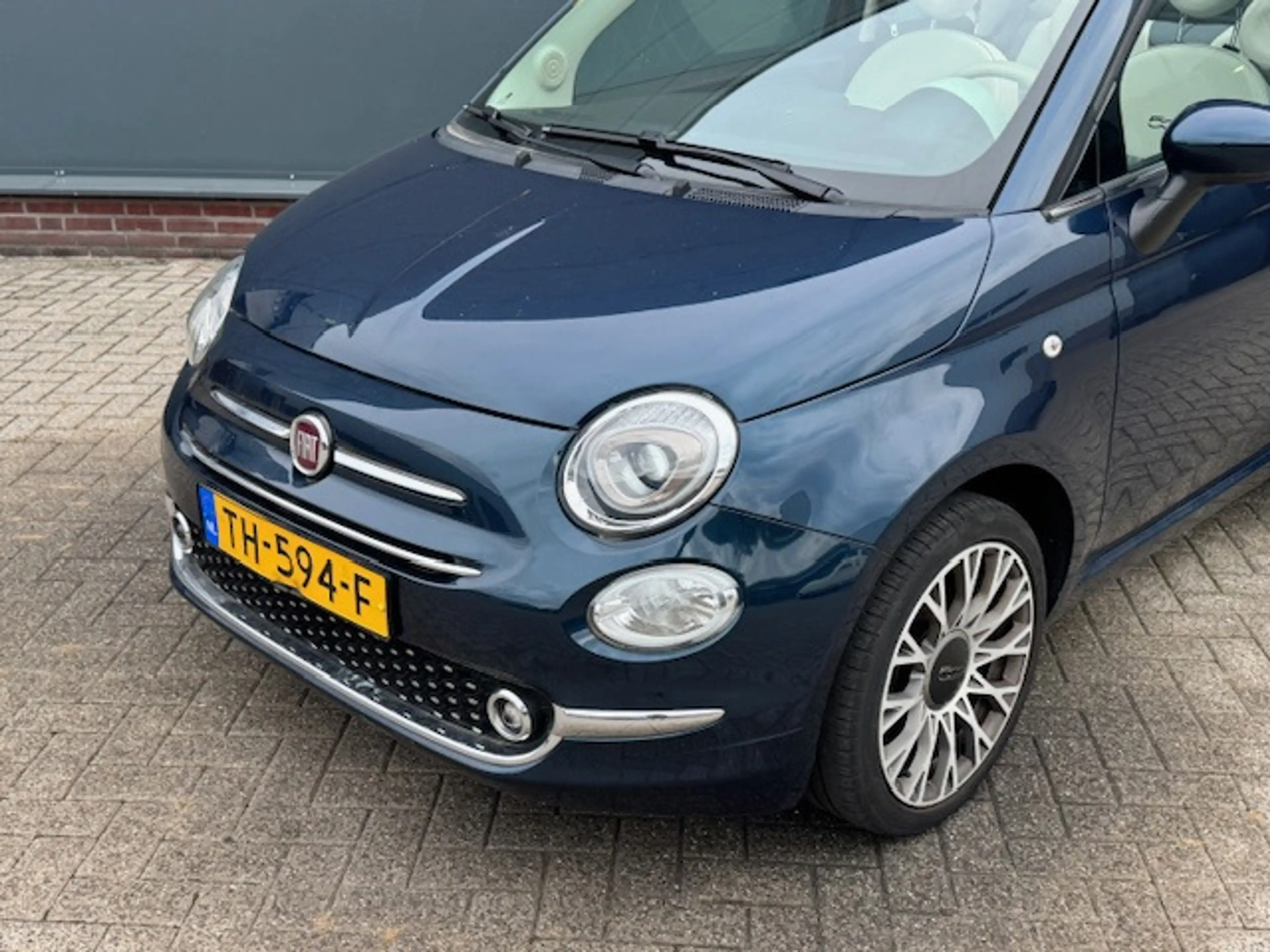 Fiat 500C 0.9 TwinAir Turbo Lounge Cabrio *navi *p-sensor — photo 13