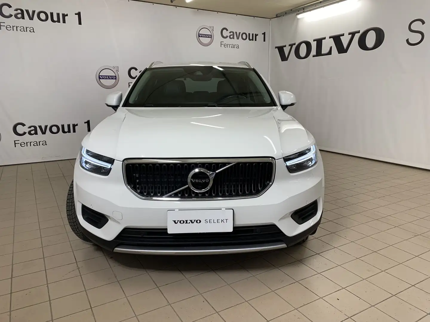 Volvo XC40 XC40 D3 AWD Geartronic Business Plus Bianco - 2