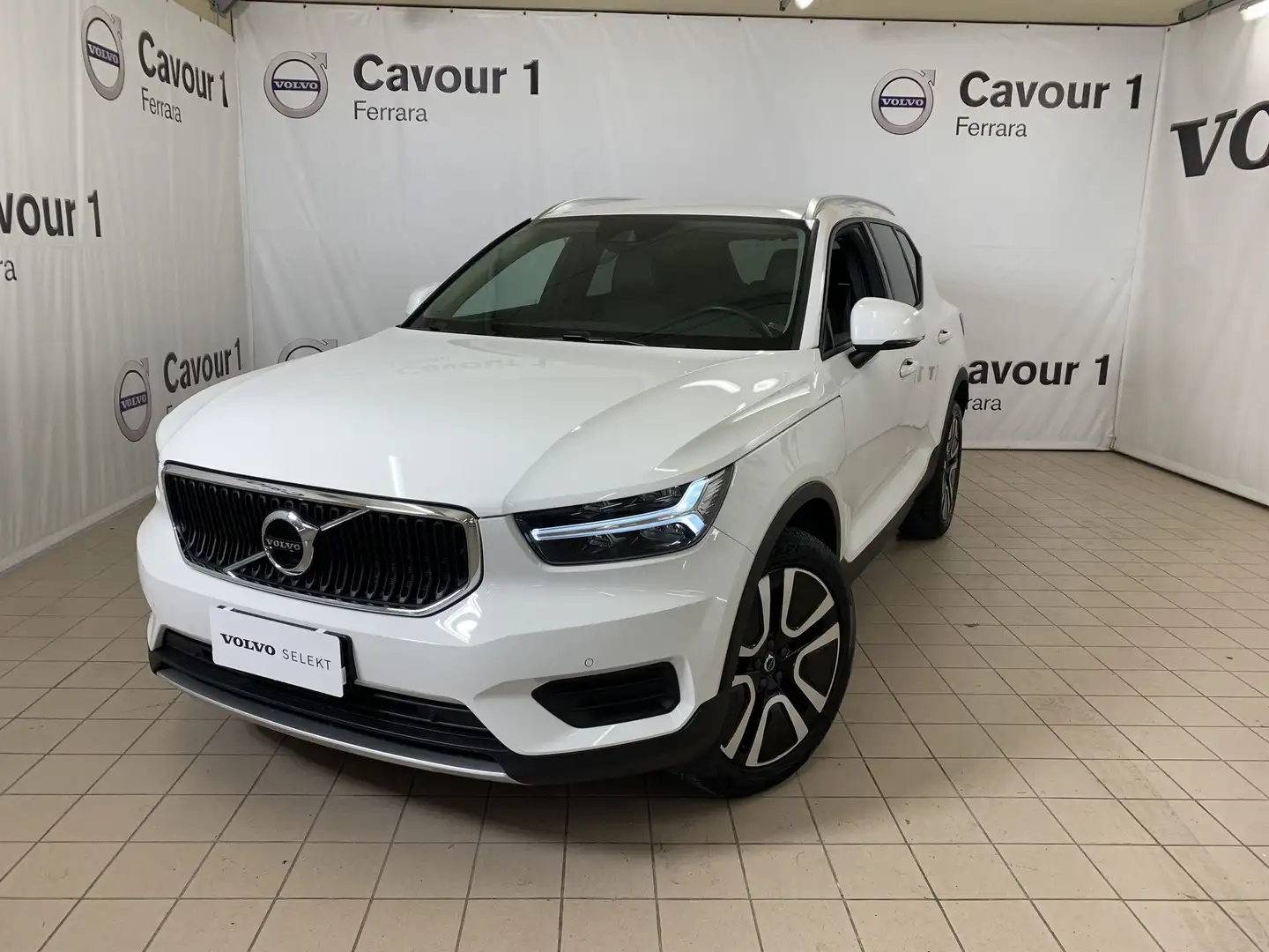 Volvo XC40 XC40 D3 AWD Geartronic Business Plus Bianco - 1