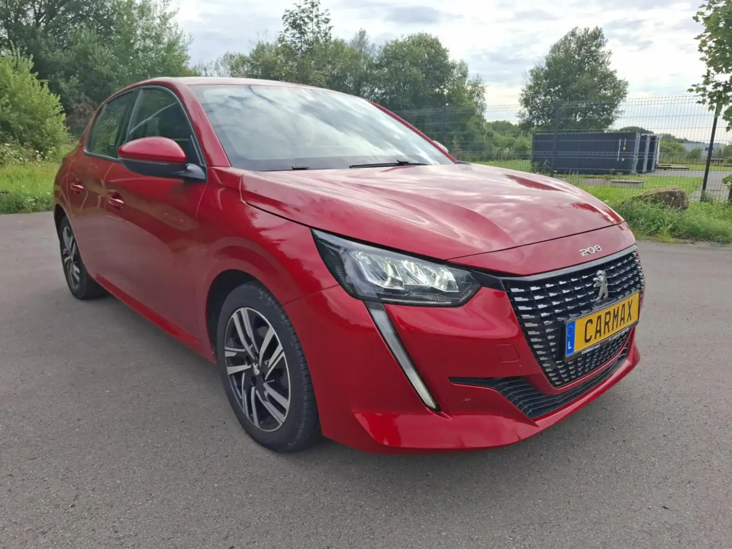 Peugeot 208 1.5 BlueHDI 102 S&S Allure - 1