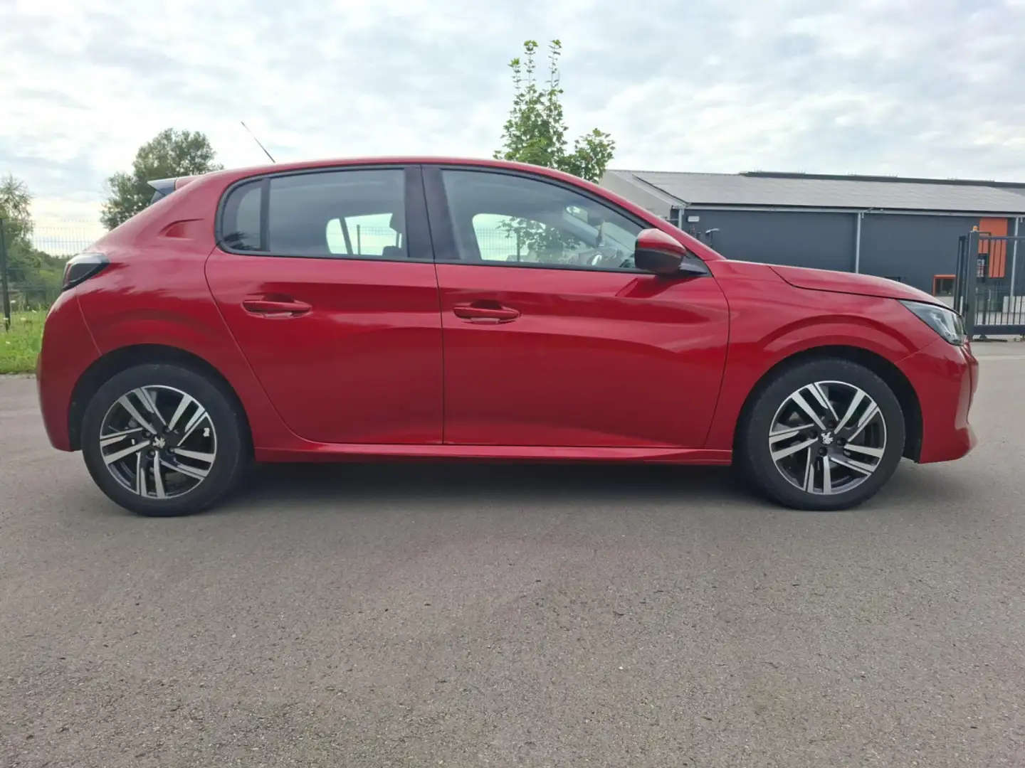 Peugeot 208 1.5 BlueHDI 102 S&S Allure - 2