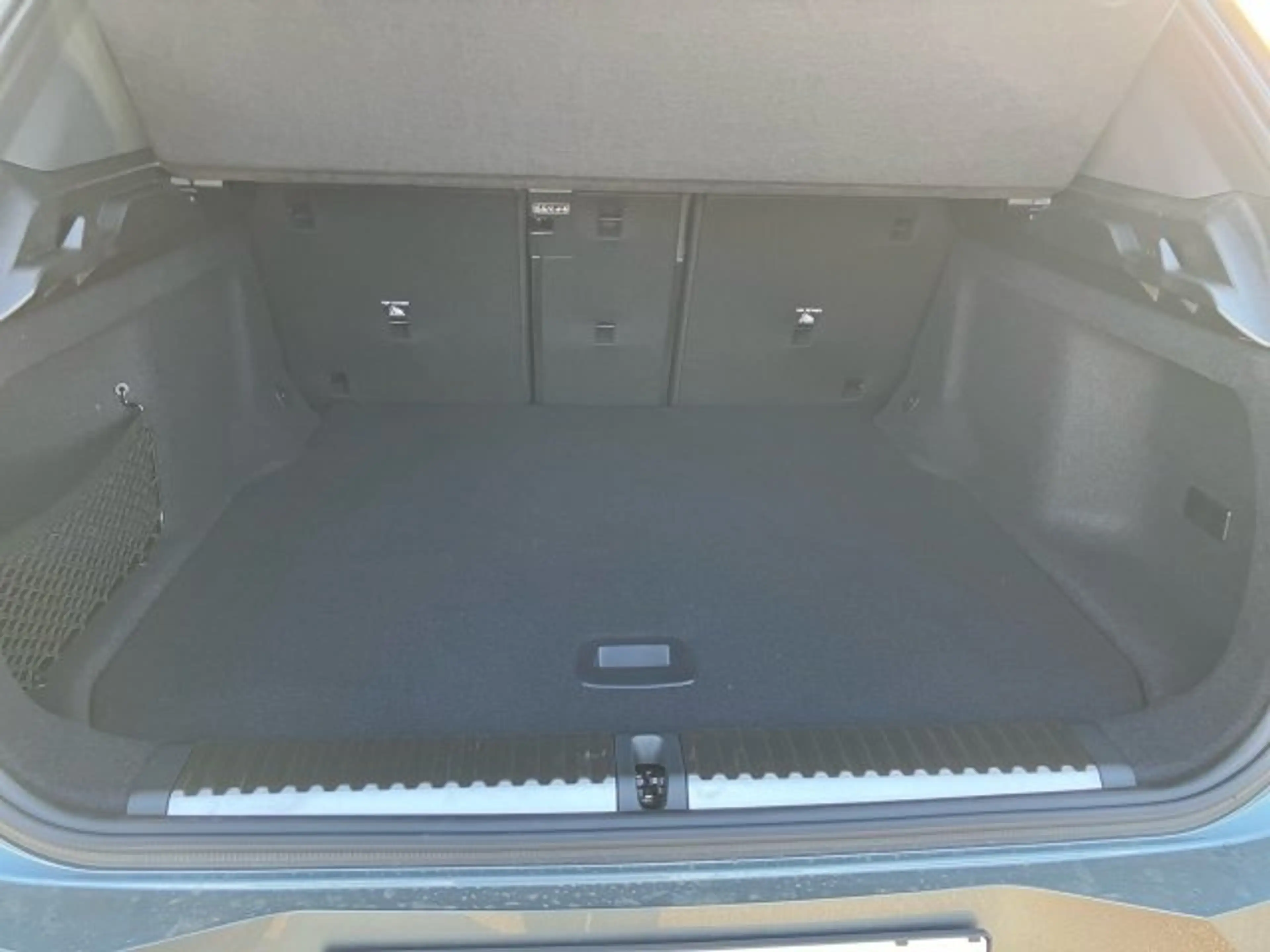 BMW iX3 40 — photo 13