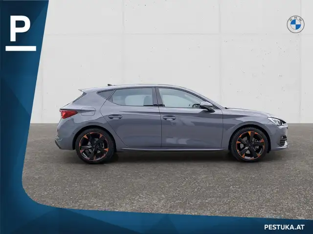 Cupra Leon view 3