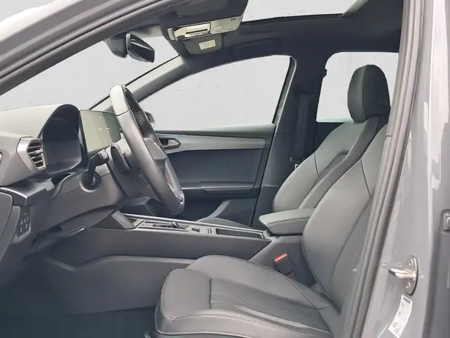 Cupra Leon view 8