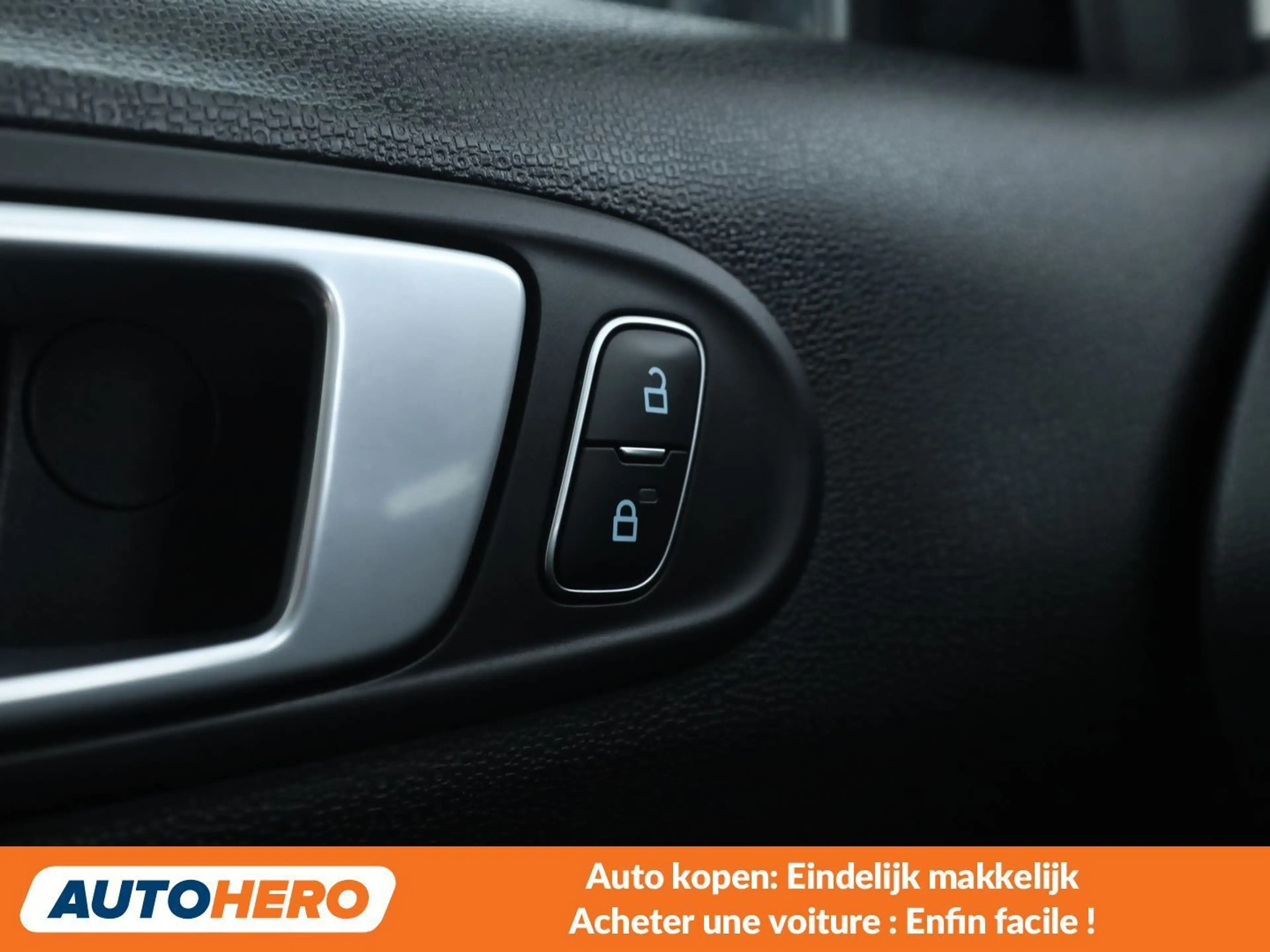 Ford EcoSport 1.0 EcoBoost Cool&Connect — photo 12