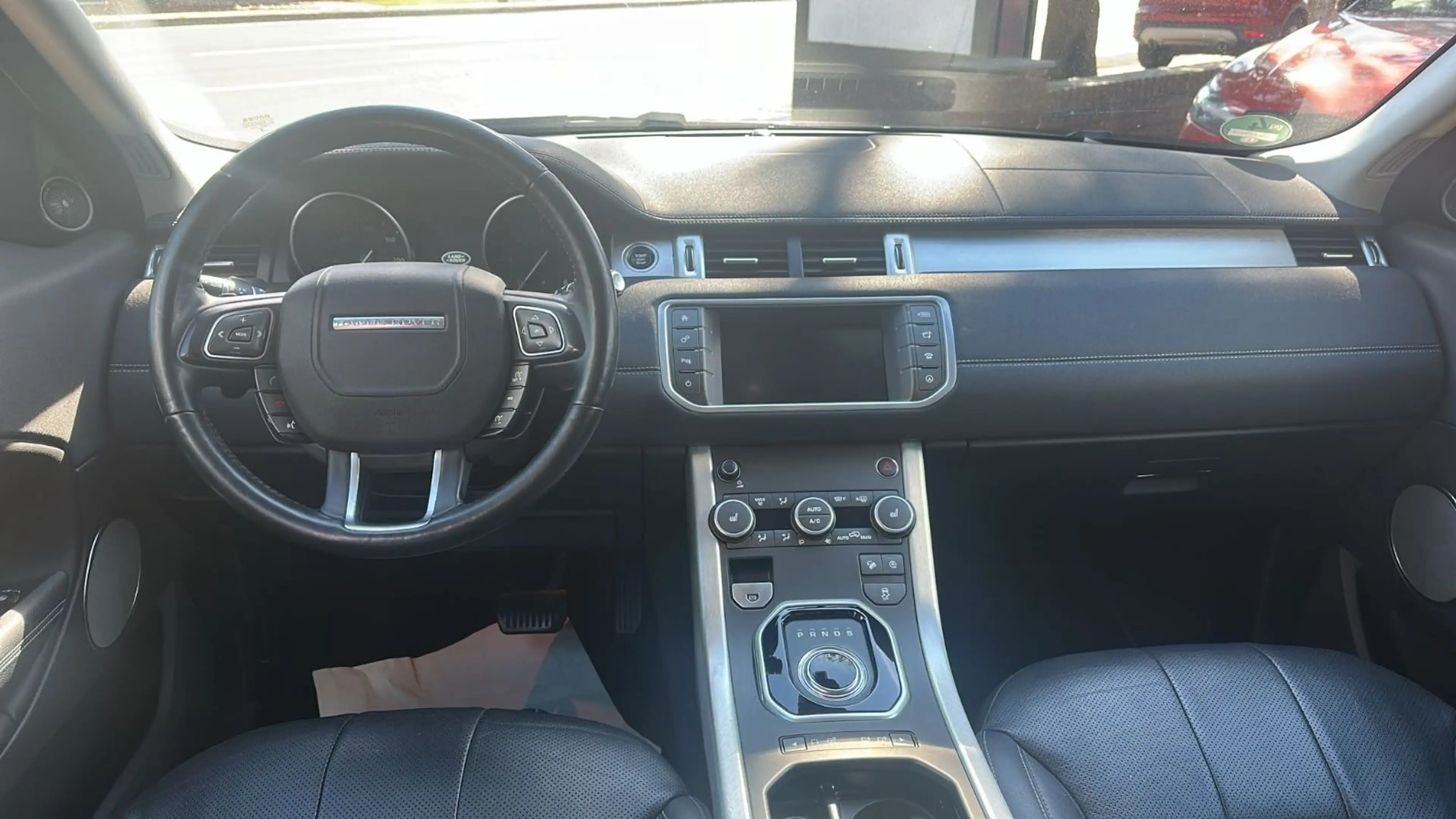 Land Rover Range Rover Evoque SE Dynamic Leder+Winter — photo 2