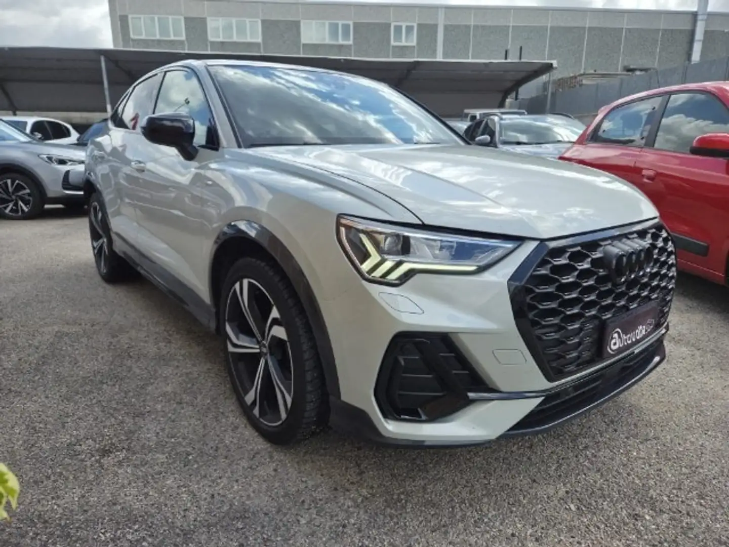 Audi Q3 SPB 35 TDI S tronic S line edition Zilver - 1