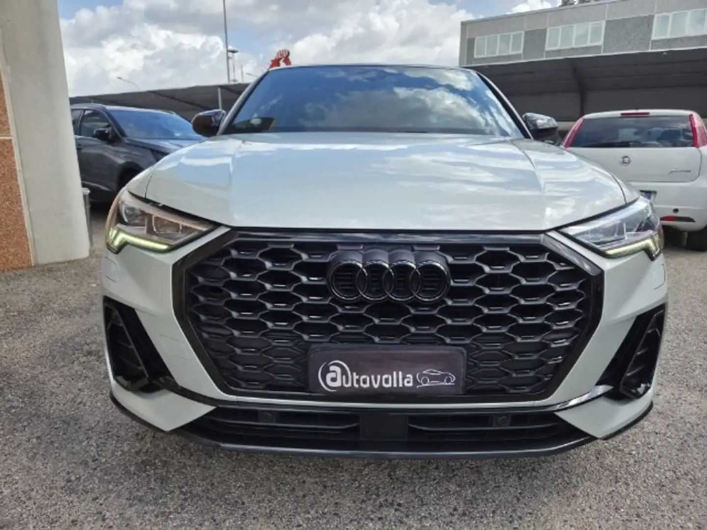 Audi Q3 SPB 35 TDI S tronic S line edition Zilver - 2
