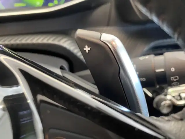 Peugeot 208 view 22