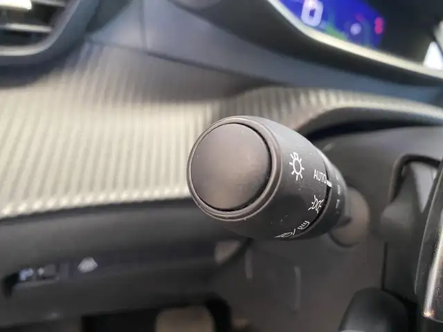 Peugeot 208 view 24