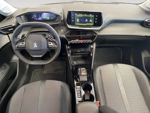 Peugeot 208 view 6