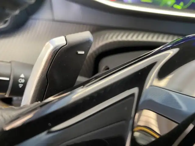 Peugeot 208 view 19