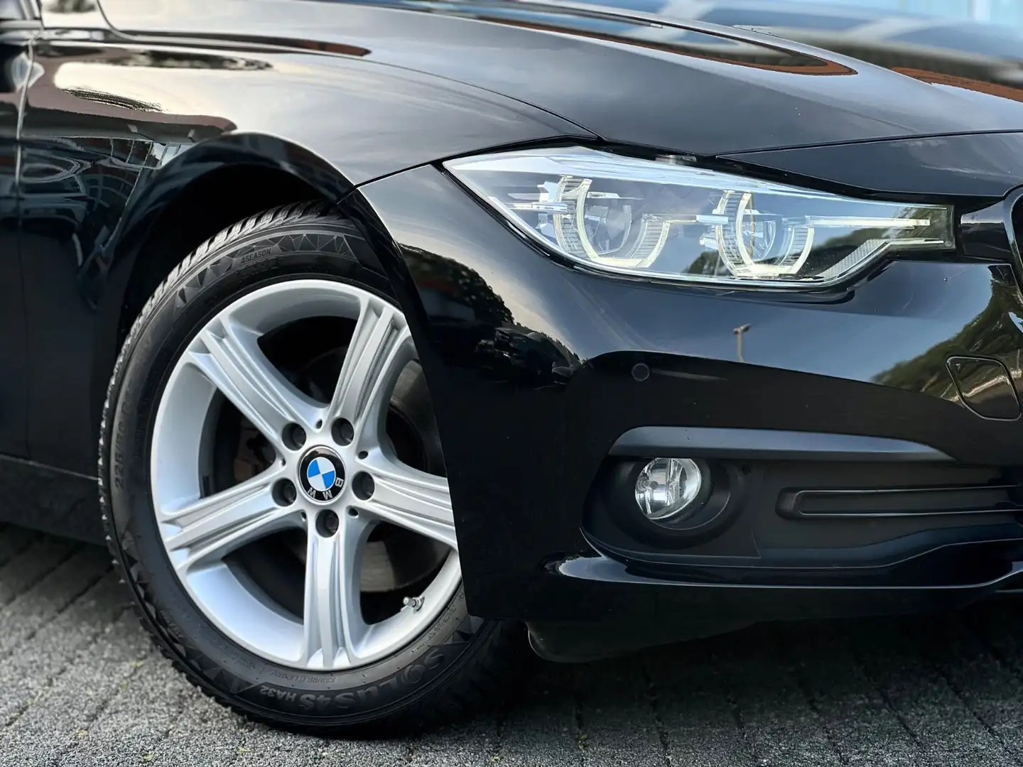 BMW 330 F30 330e M-Sport*Teilleder*Automatik*Navi*LED*PD Zwart - 2