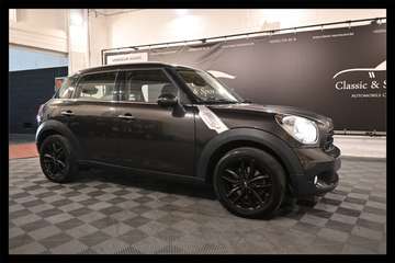 Mini Countryman 1.6i PACK COOPER / GPS NAVIGATION / BLUETOOTH / CRUISE / PDC !!