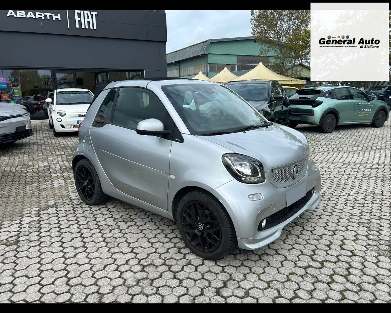 smart forTwo III Cabrio Cabrio 1.0 Passion 71cv twinamic my18 Grau - 1