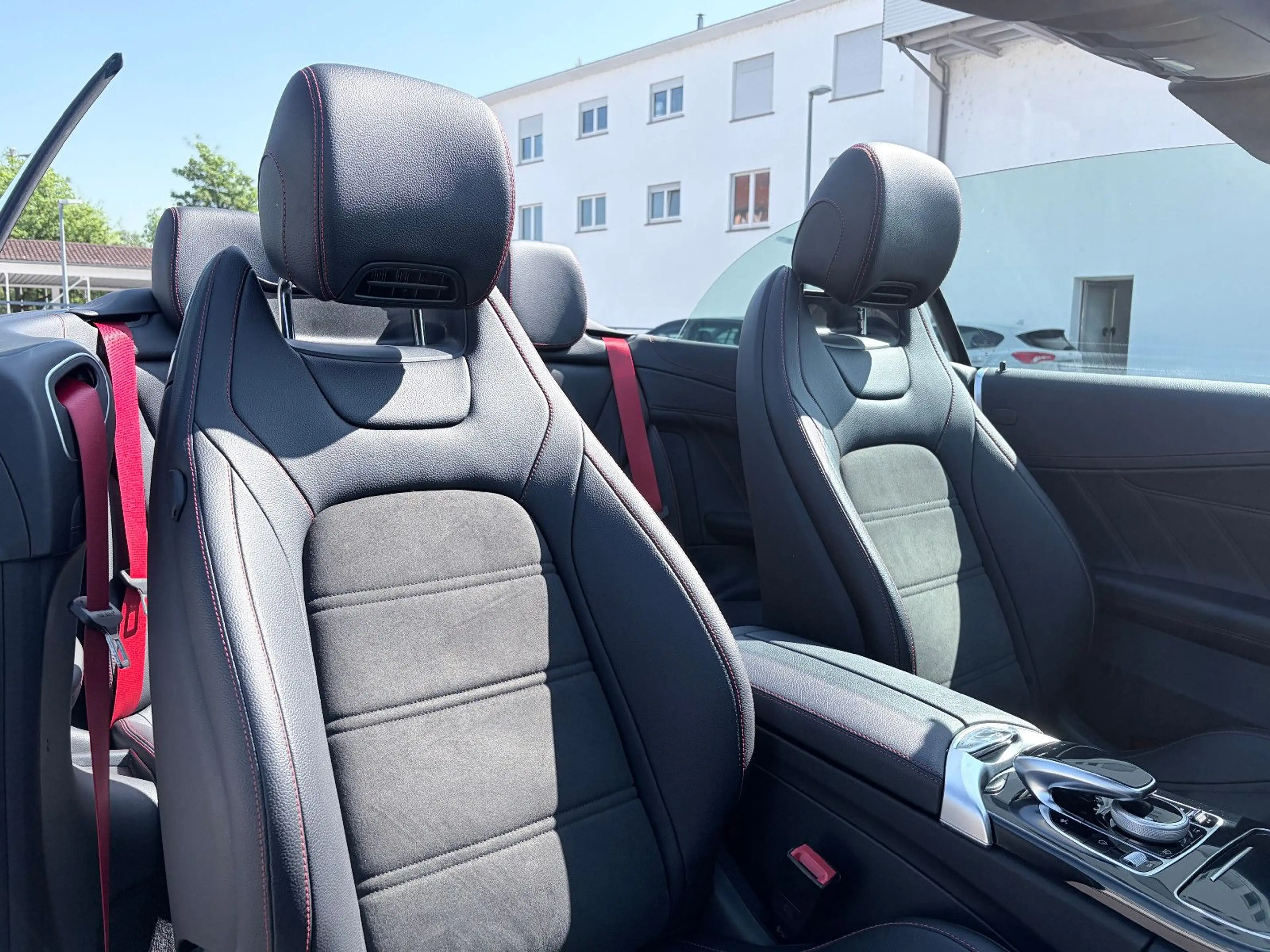 Mercedes-Benz C 300 d AMG PLUS COMAND/HUD/DISTRONIC/BURMESTER — photo 13