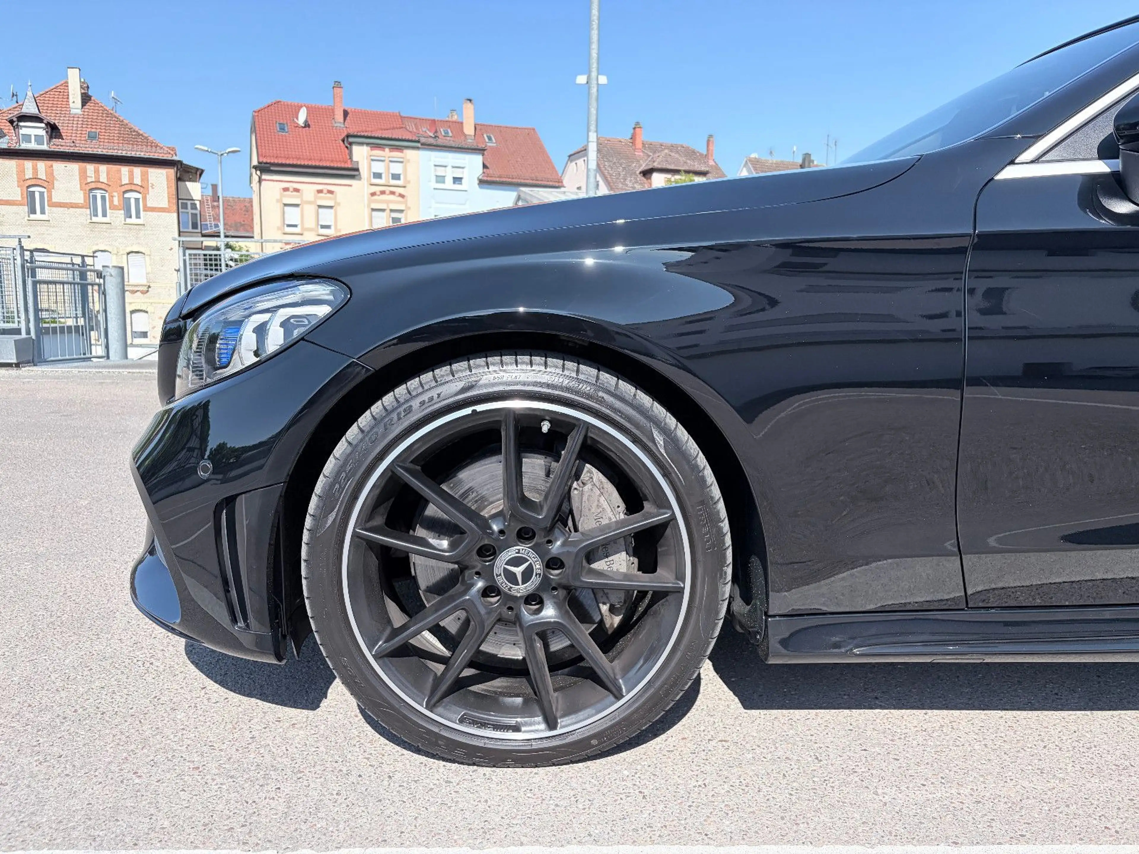 Mercedes-Benz C 300 d AMG PLUS COMAND/HUD/DISTRONIC/BURMESTER — photo 9