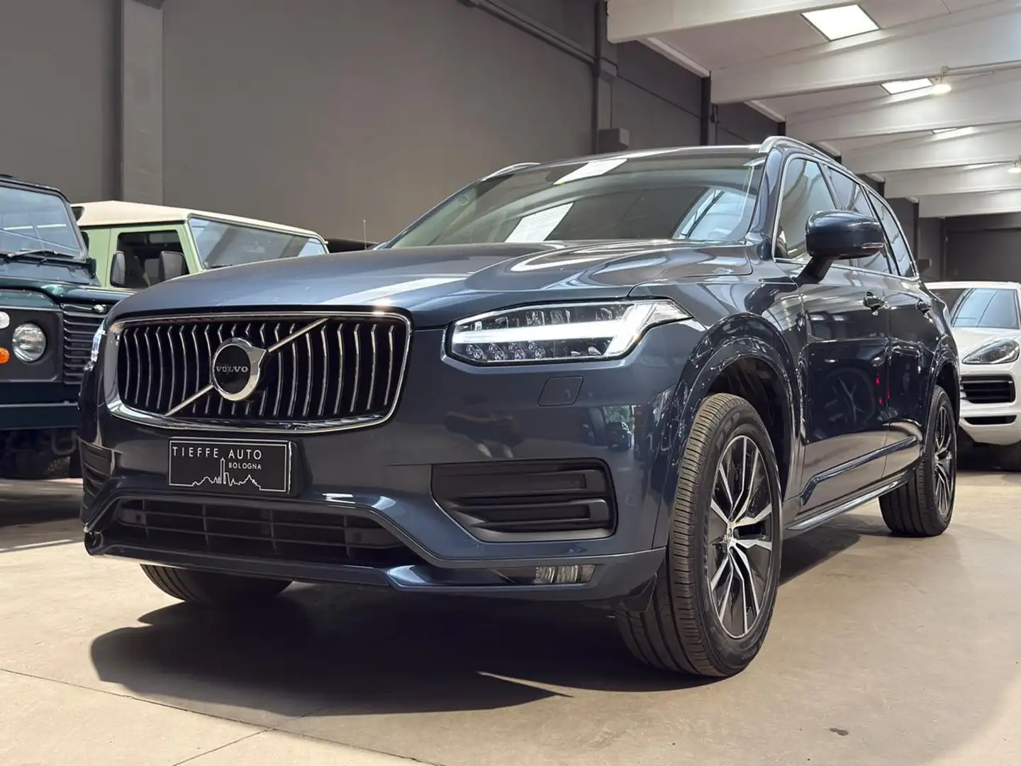 Volvo XC90 B5 (d) AWD Geartronic 7 posti Business Plus Blu/Azzurro - 1