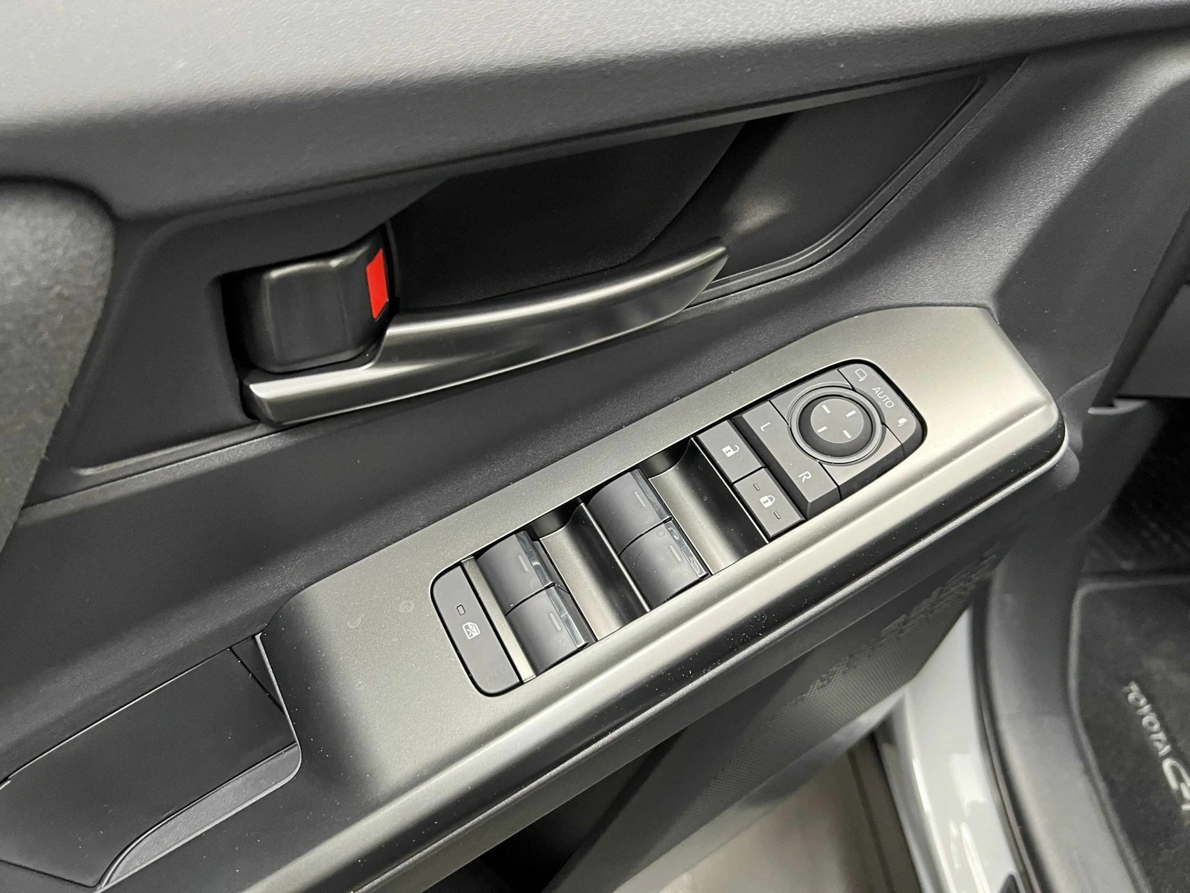 Toyota C-HR+ Elektro 77 kWh Teamplayer — photo 13