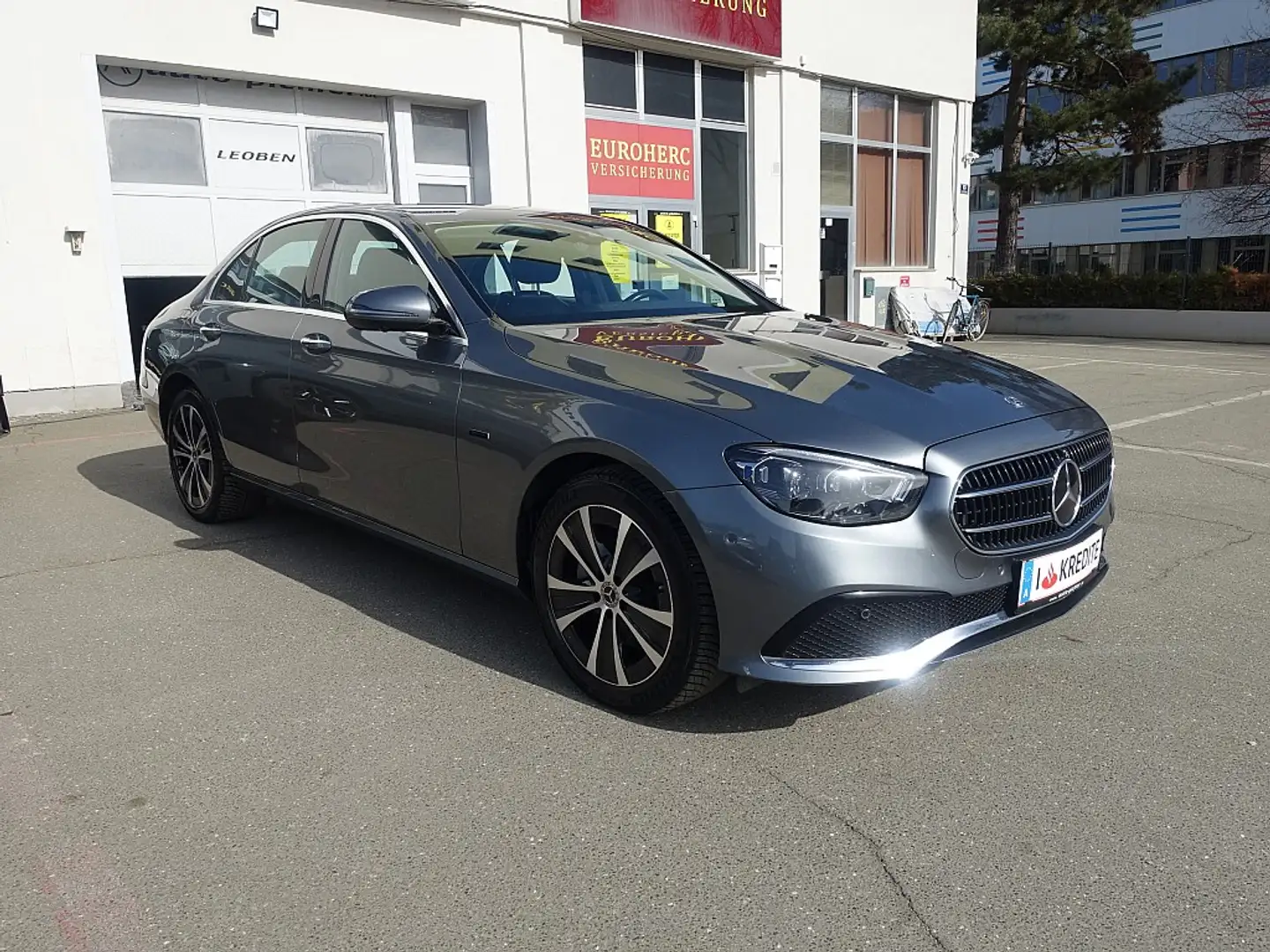 Mercedes-Benz E 300 e PHEV 4Matic Aut. Gris - 2