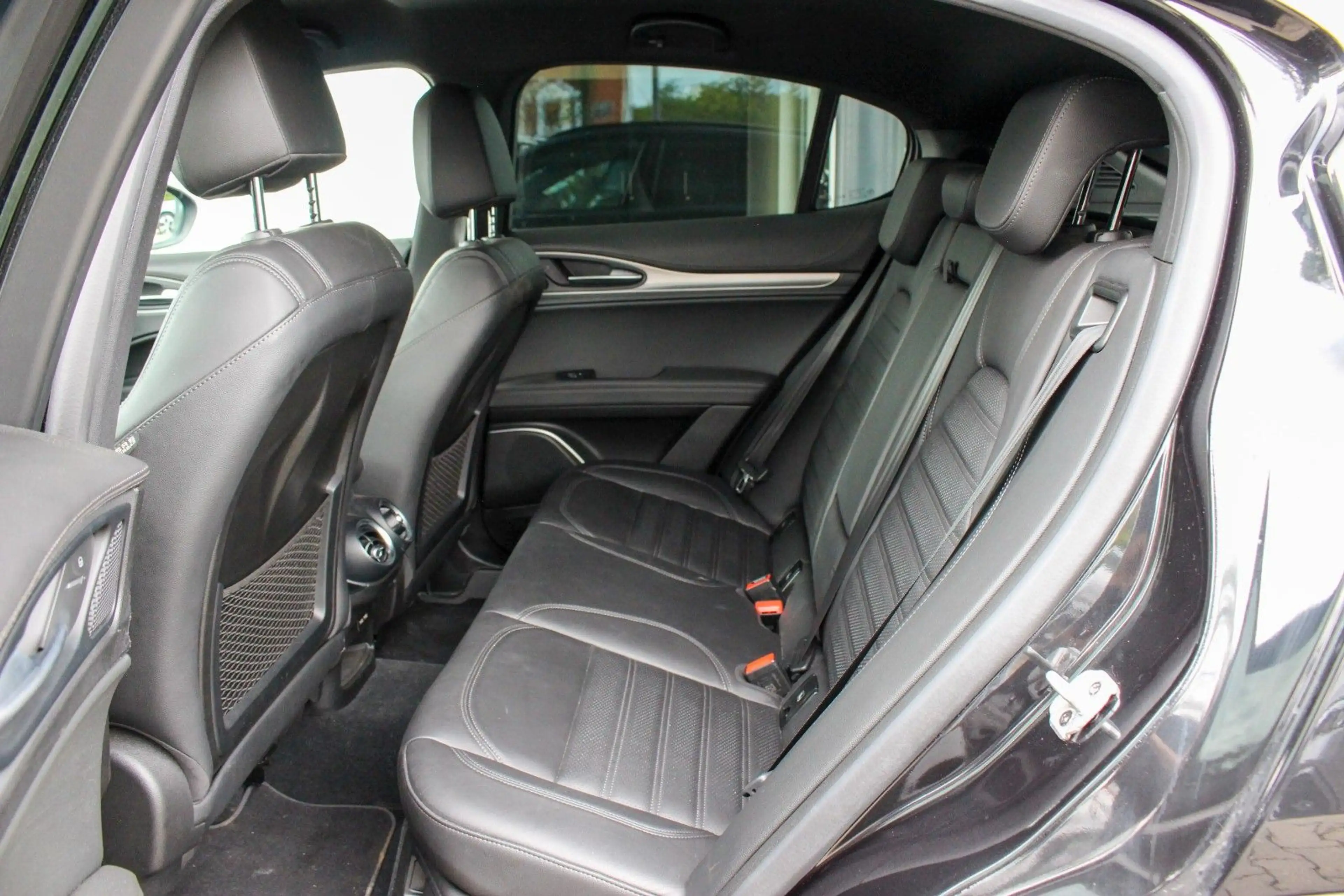 Alfa Romeo Stelvio Q4/ ACTIVE SUSPENSION / H&K / 20" TROFEO — photo 14