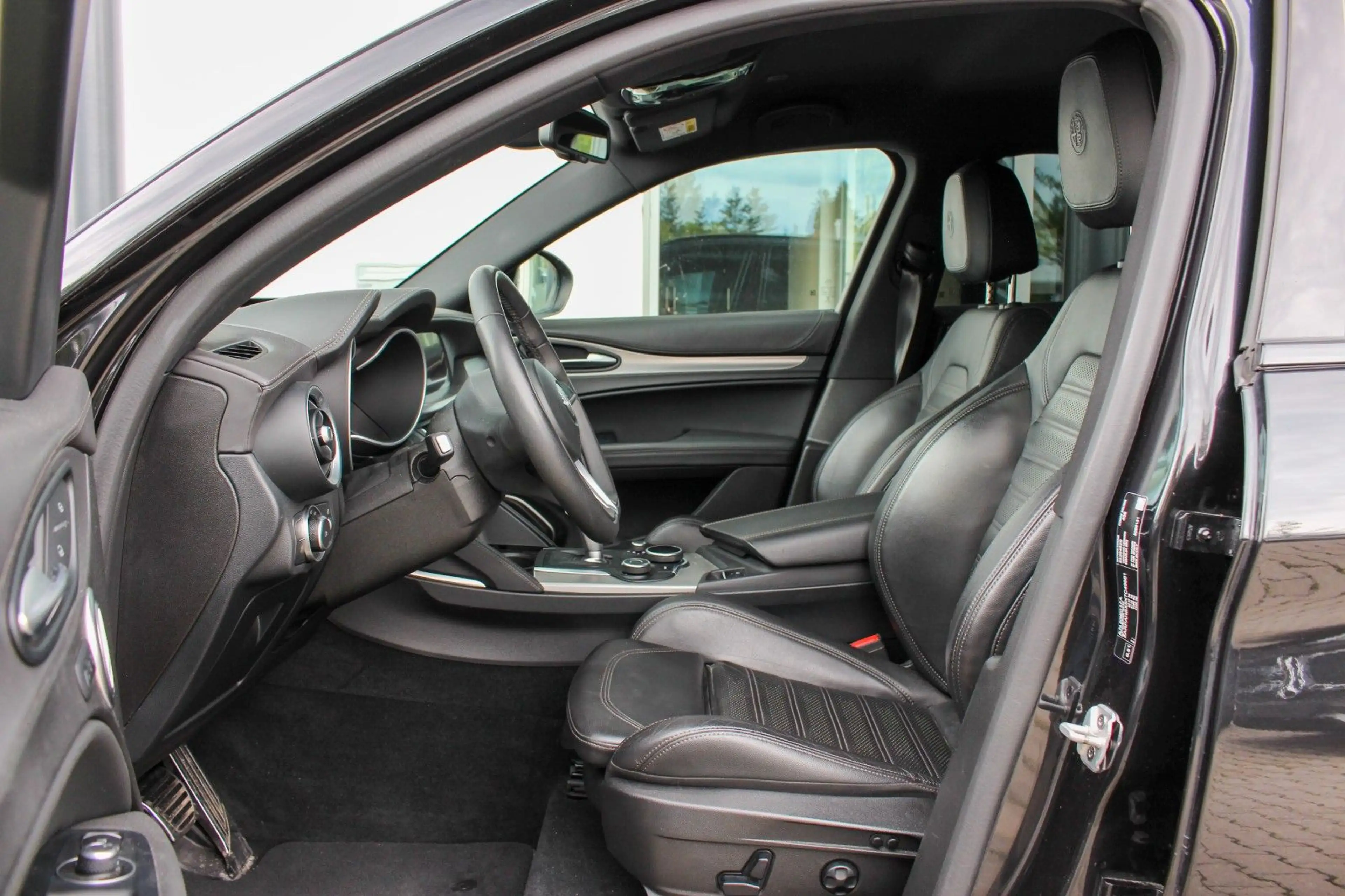 Alfa Romeo Stelvio Q4/ ACTIVE SUSPENSION / H&K / 20" TROFEO — photo 10