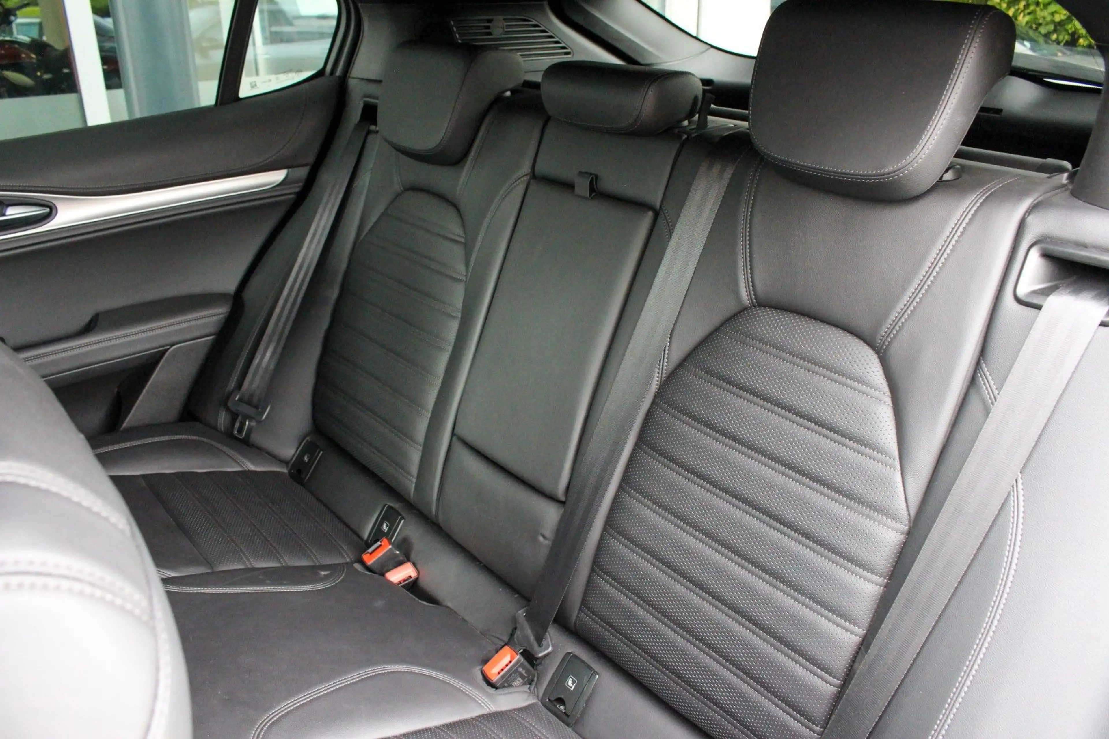 Alfa Romeo Stelvio Q4/ ACTIVE SUSPENSION / H&K / 20" TROFEO — photo 15