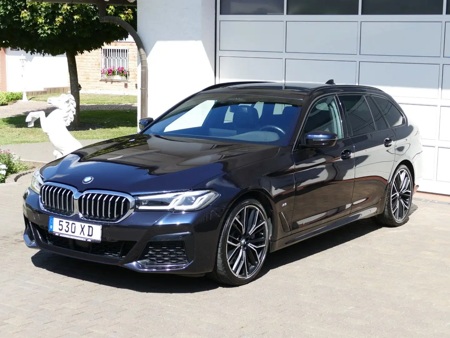BMW 530 d xdrive touring * M Sport+AHK+Panodach+20" ! Noir - 1