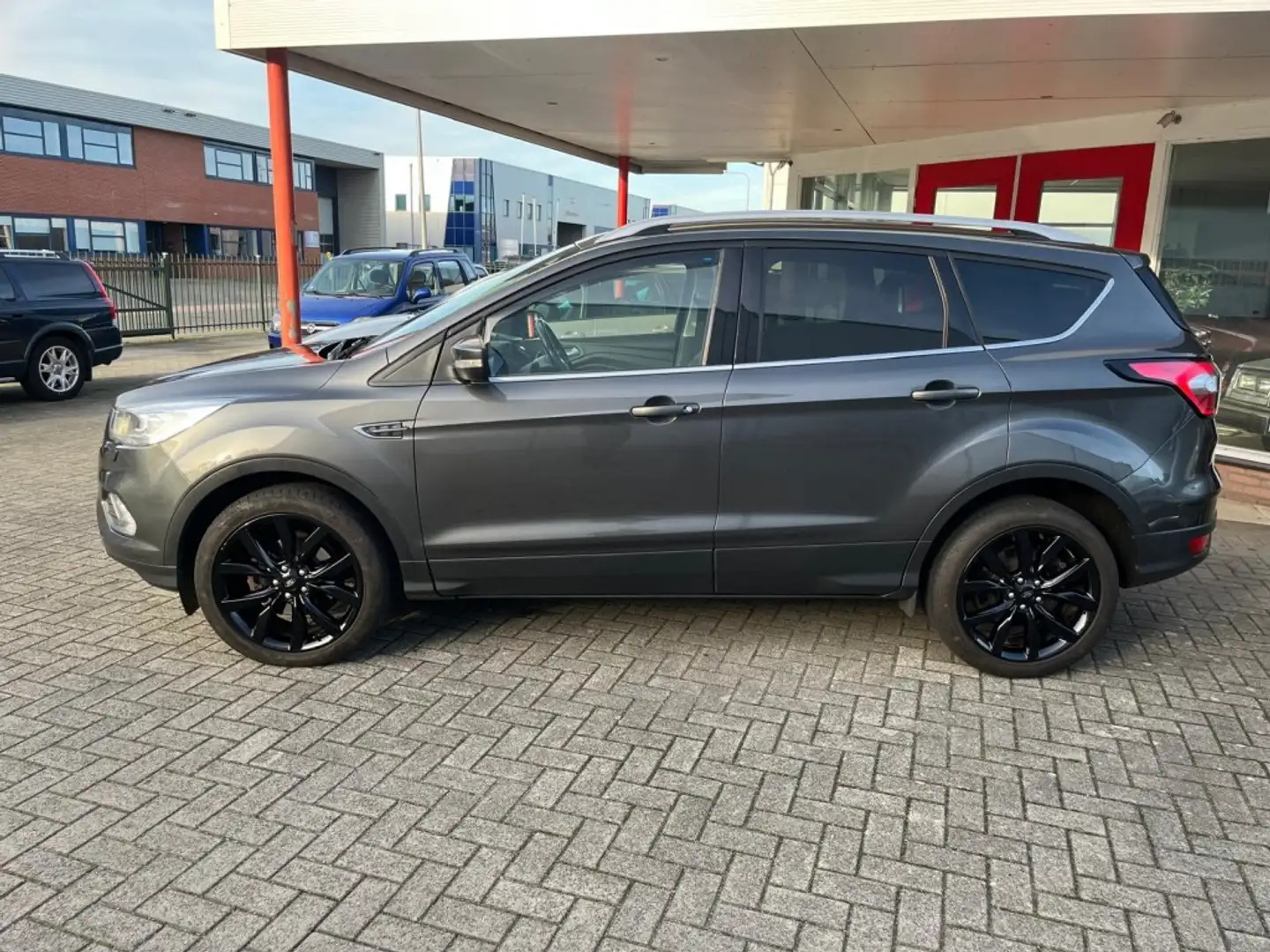 Ford Kuga 1.5 150PK EcoBoost  Cool en Connect Trekhaak-Xenon Gris - 2