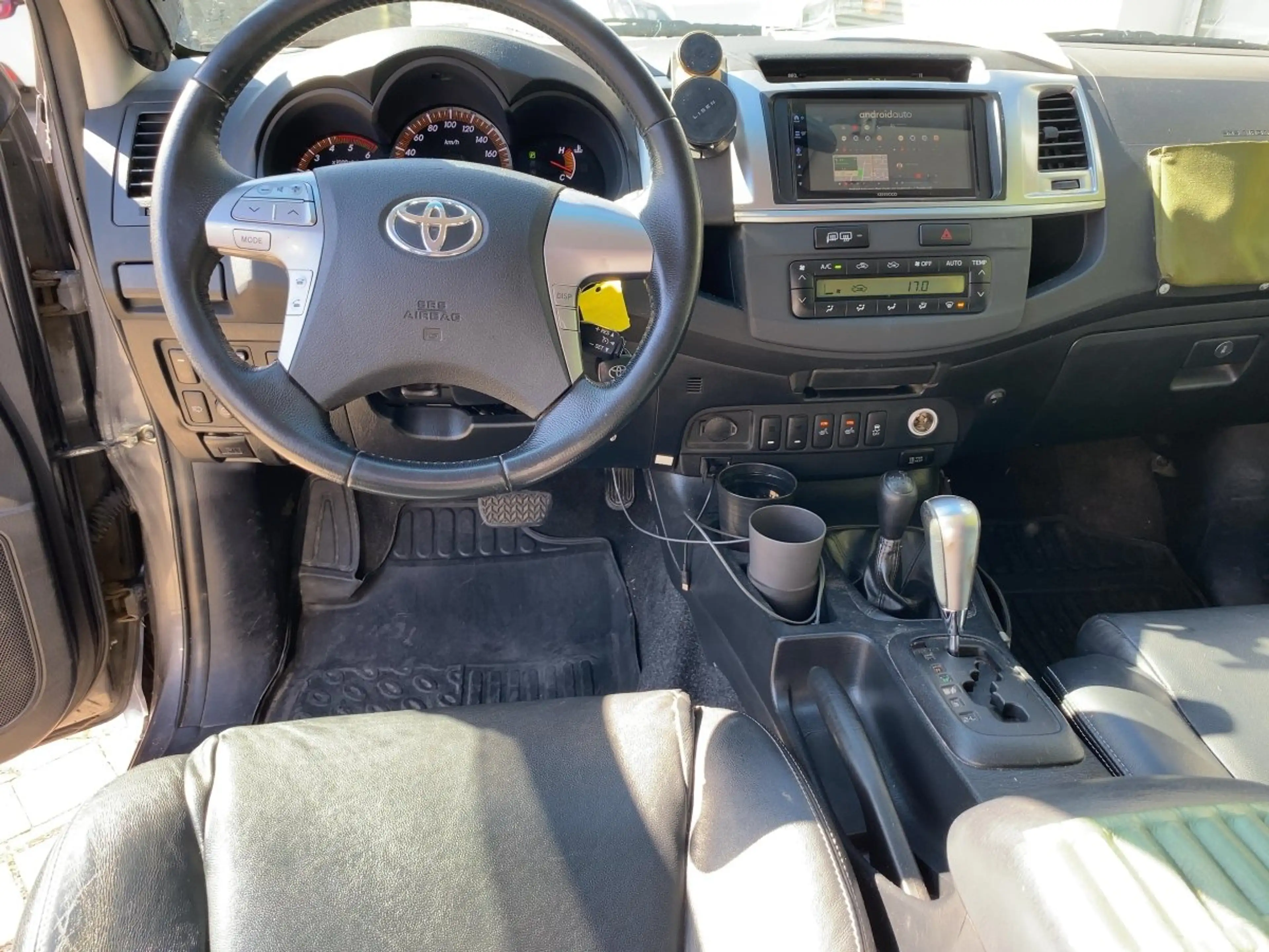 Toyota Hilux 3.0 D-4D 4x4 Double Cab Executive AUT Kam. — photo 14