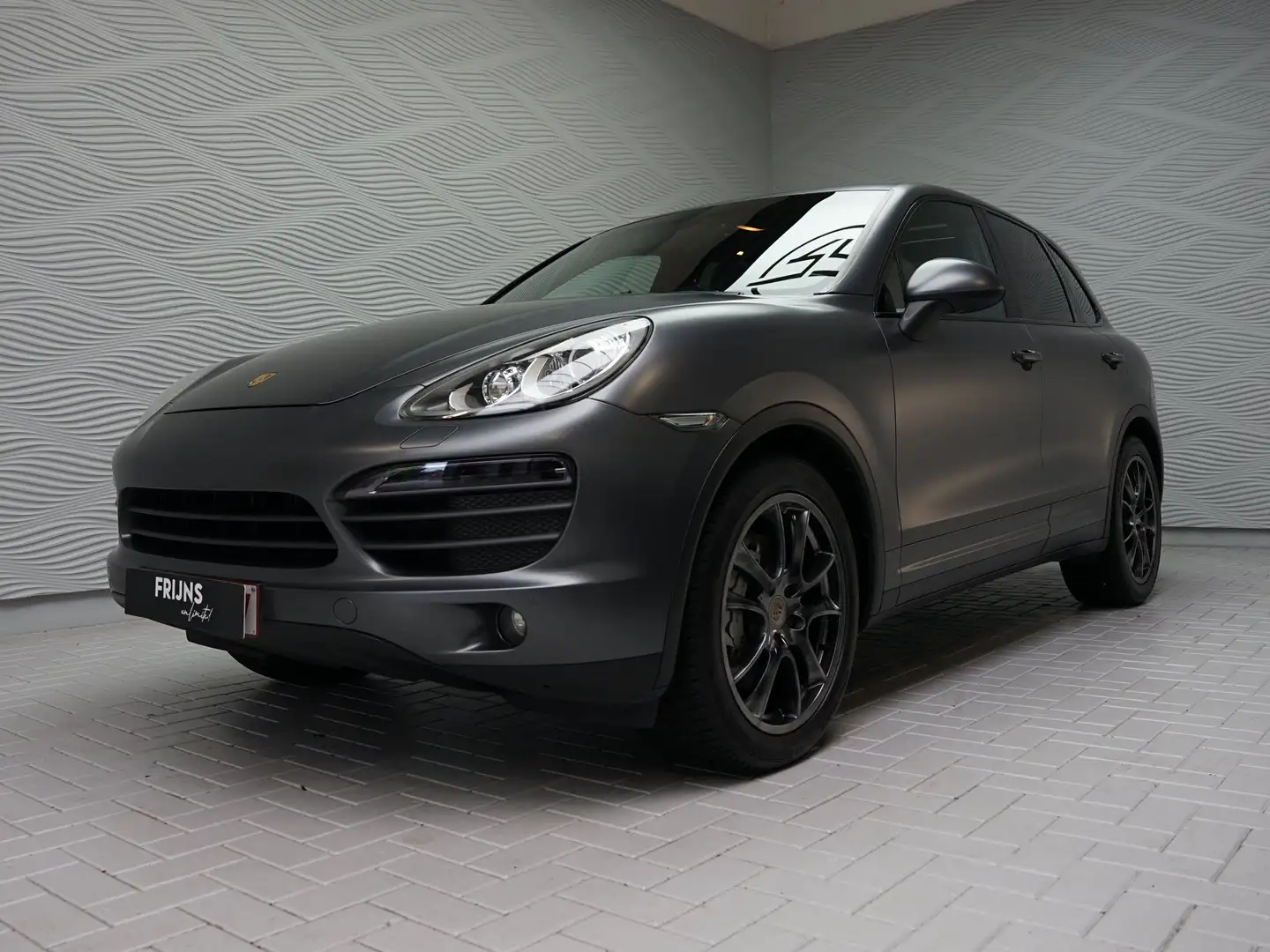 Porsche Cayenne Cayenne S Tiptronic S Grijs - 2