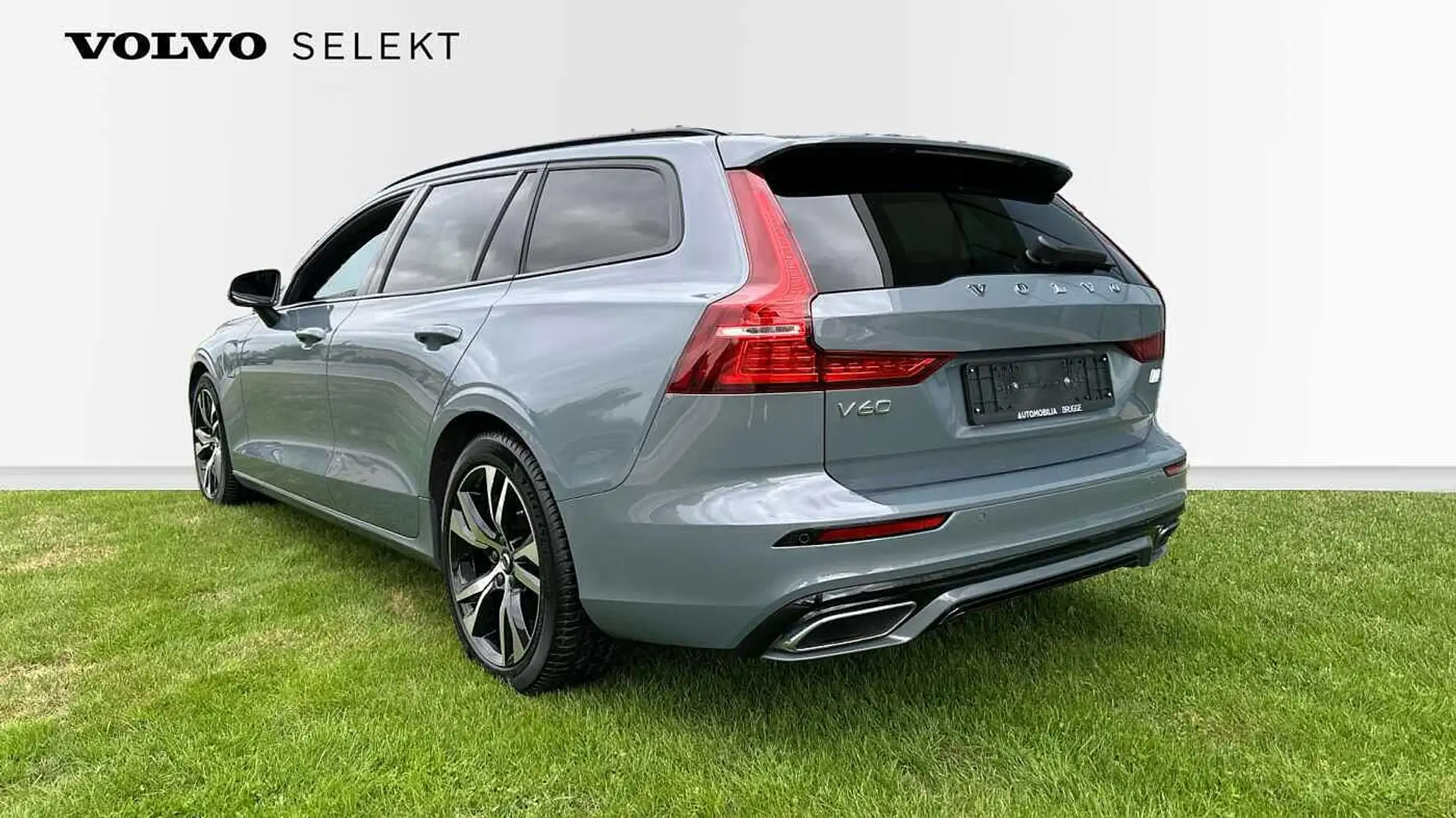 Volvo V60 II R-Design T8 AWD Plug-in Hybride | Harman Kardon Grijs - 2