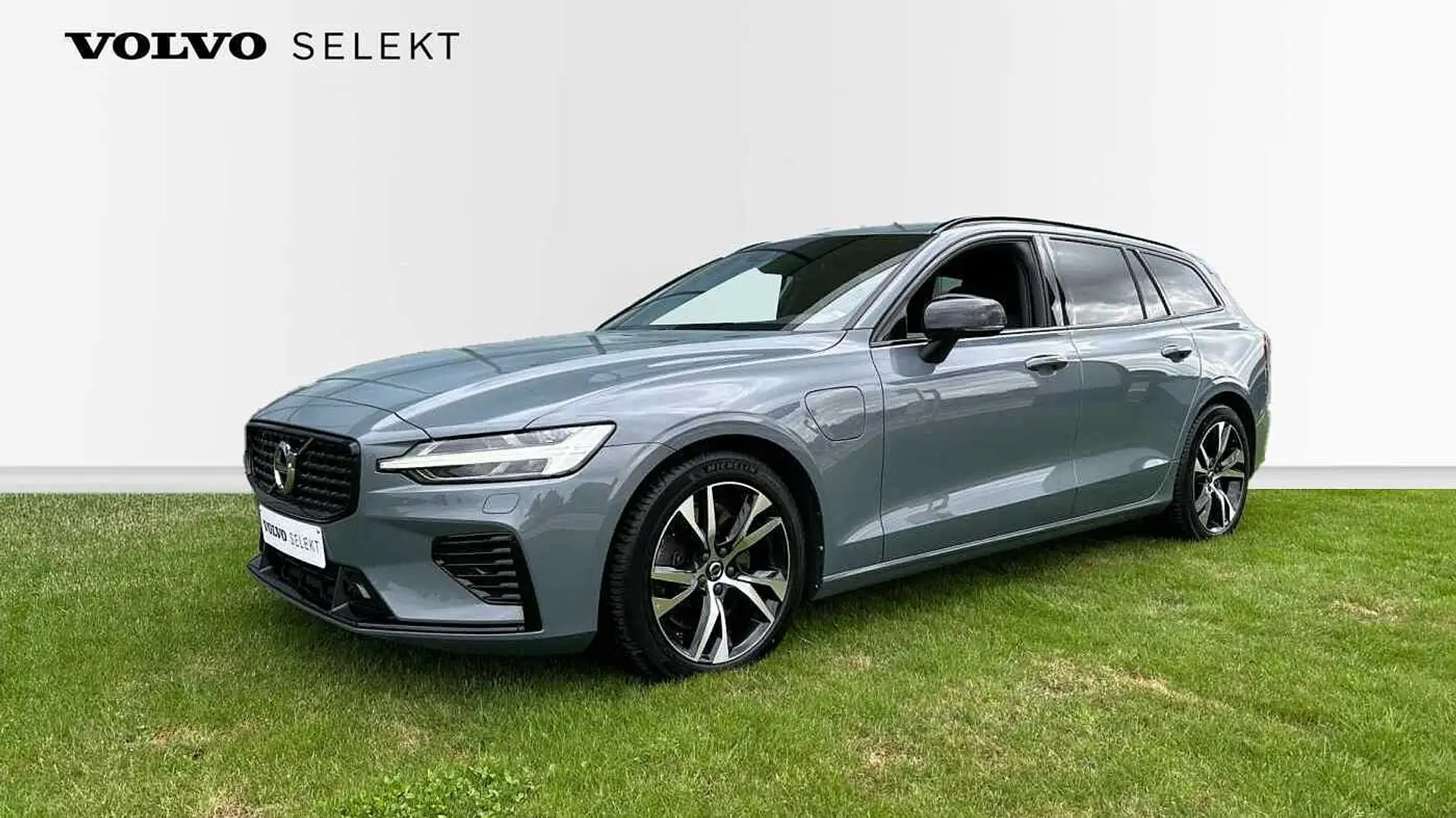 Volvo V60 II R-Design T8 AWD Plug-in Hybride | Harman Kardon Grijs - 1