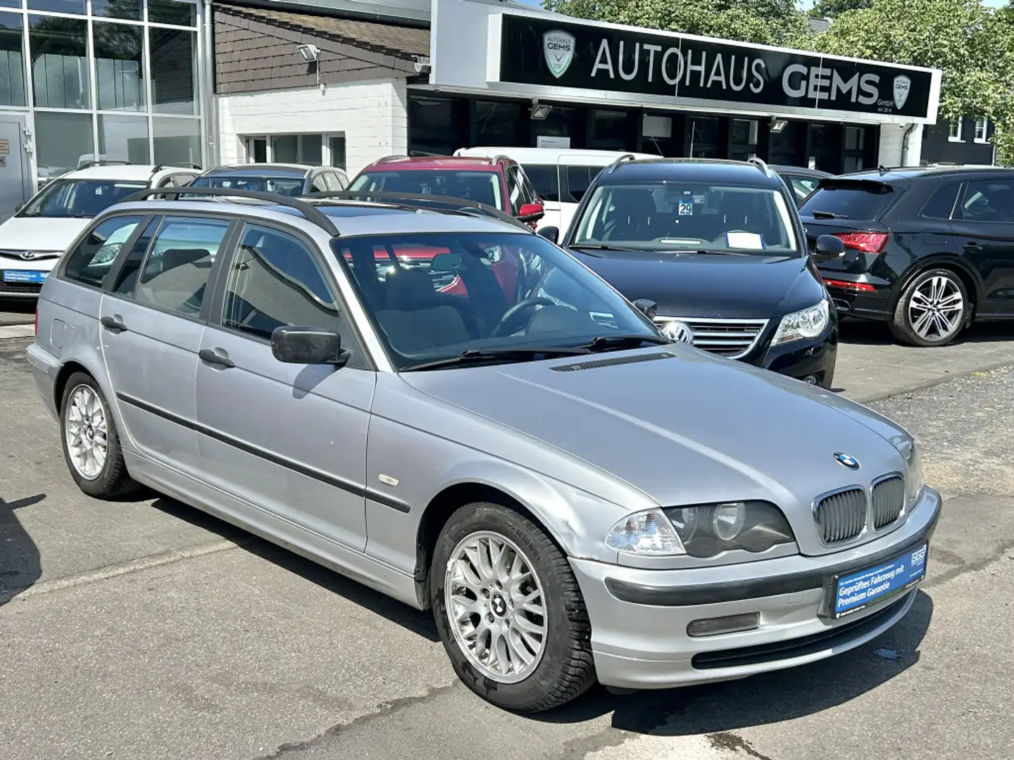 BMW 320 d Touring M-Paket Pano SHZ Argent - 1