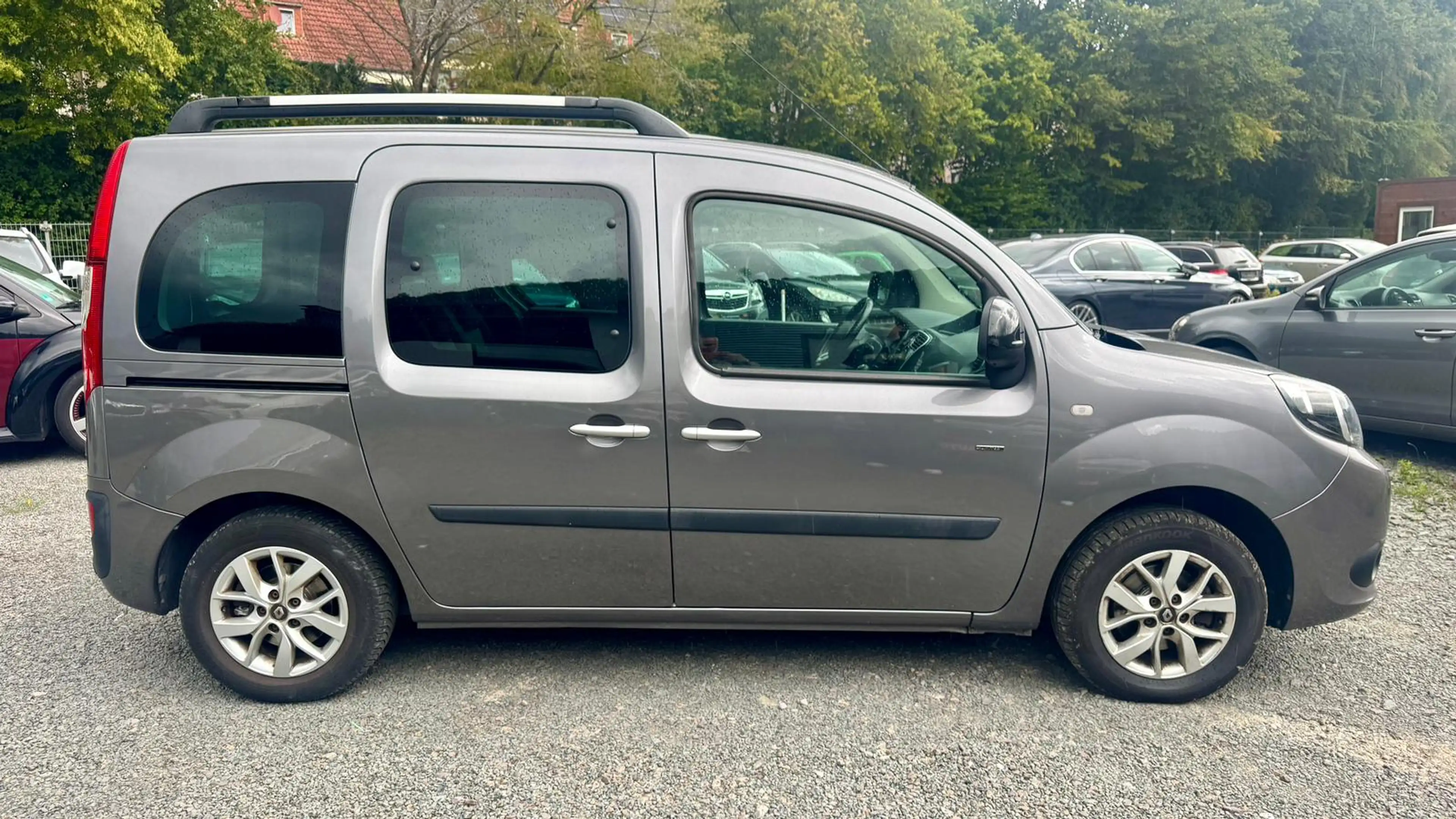 Renault Kangoo Limited*5-Sitzer*Zahnriemen Neu*Tüv Neu* — photo 4
