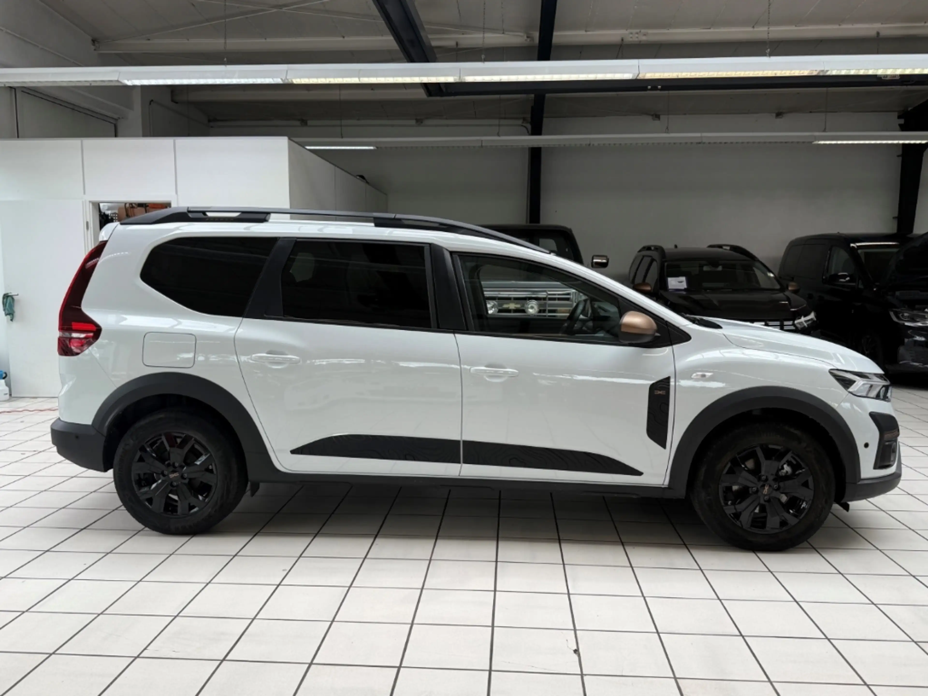 Dacia Jogger Extreme+ — photo 4