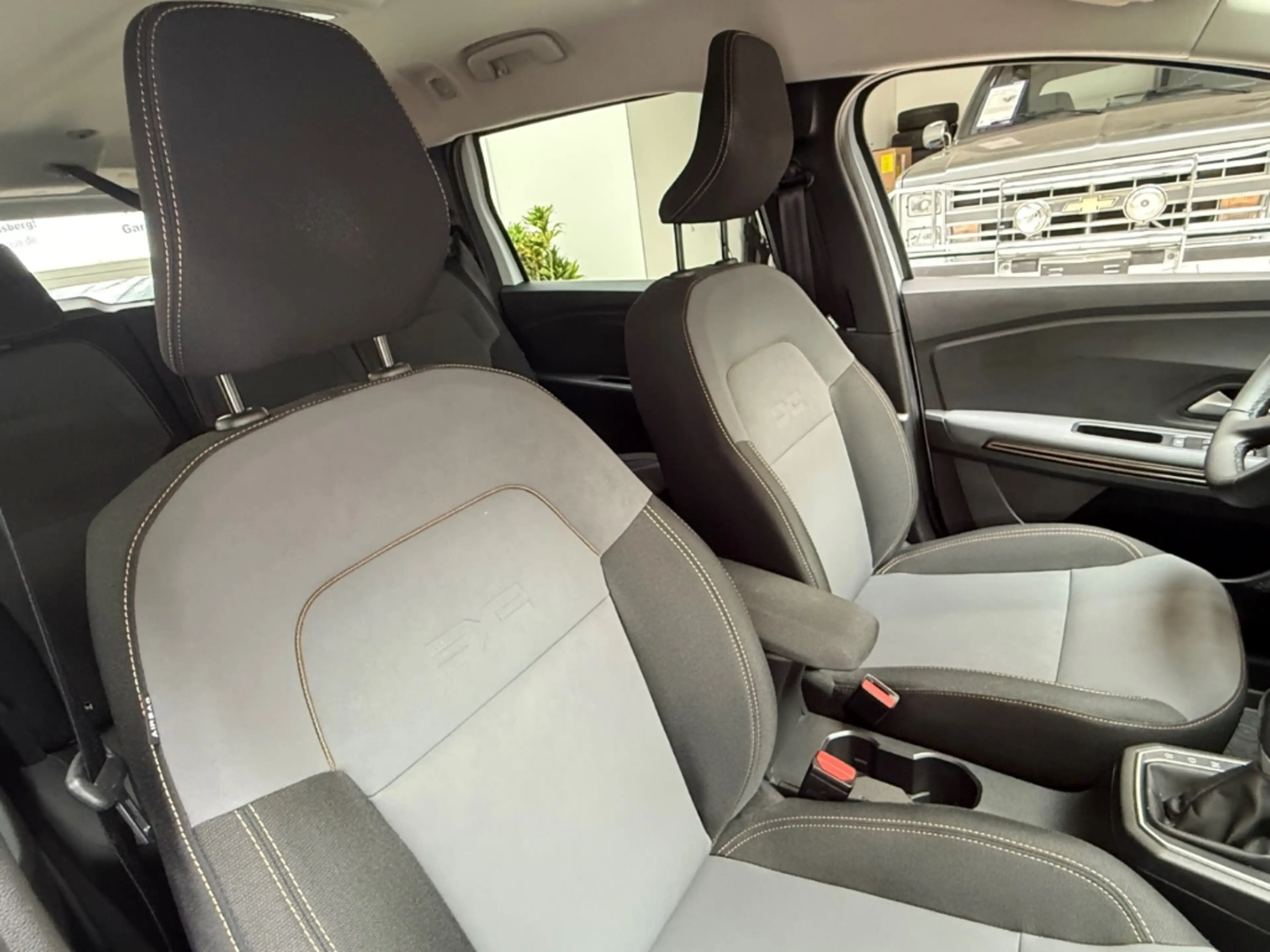 Dacia Jogger Extreme+ — photo 11