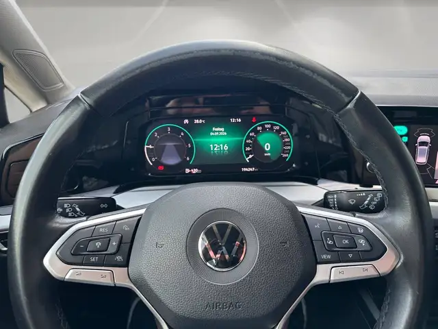 Volkswagen Golf view 10
