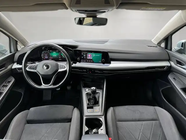 Volkswagen Golf view 13