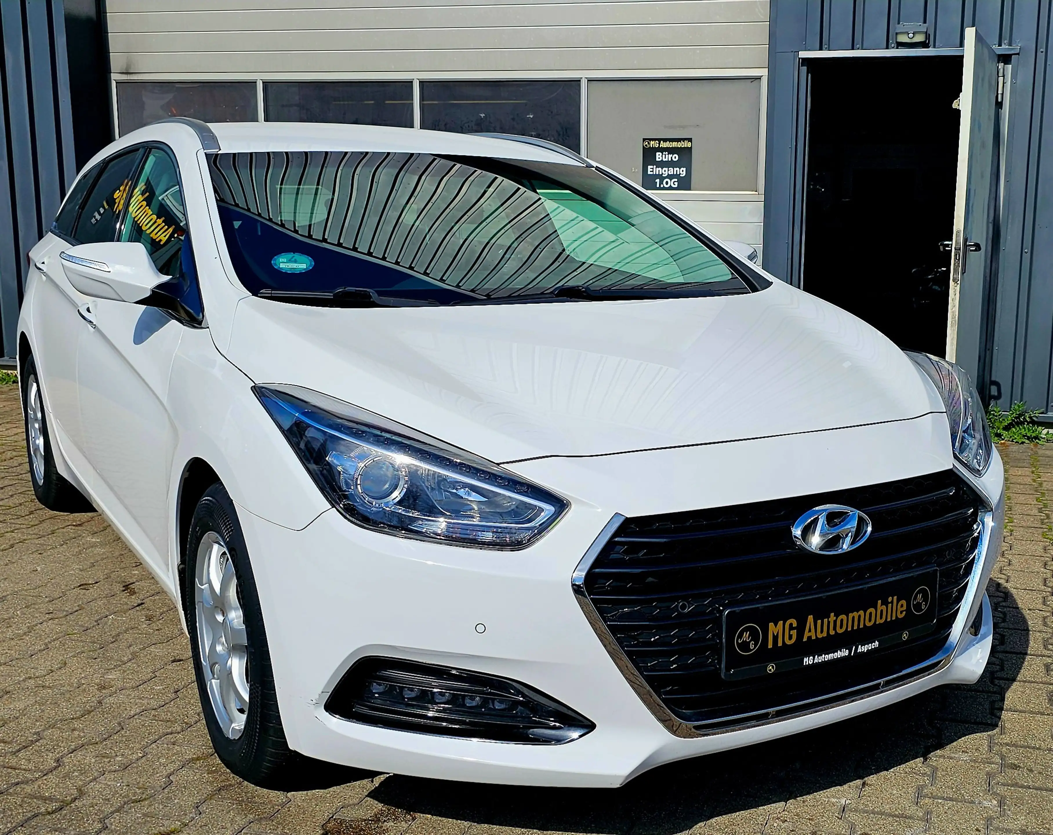 Hyundai i40 Blue Trend/NAVI/PDC/Klima/Sitzheizung