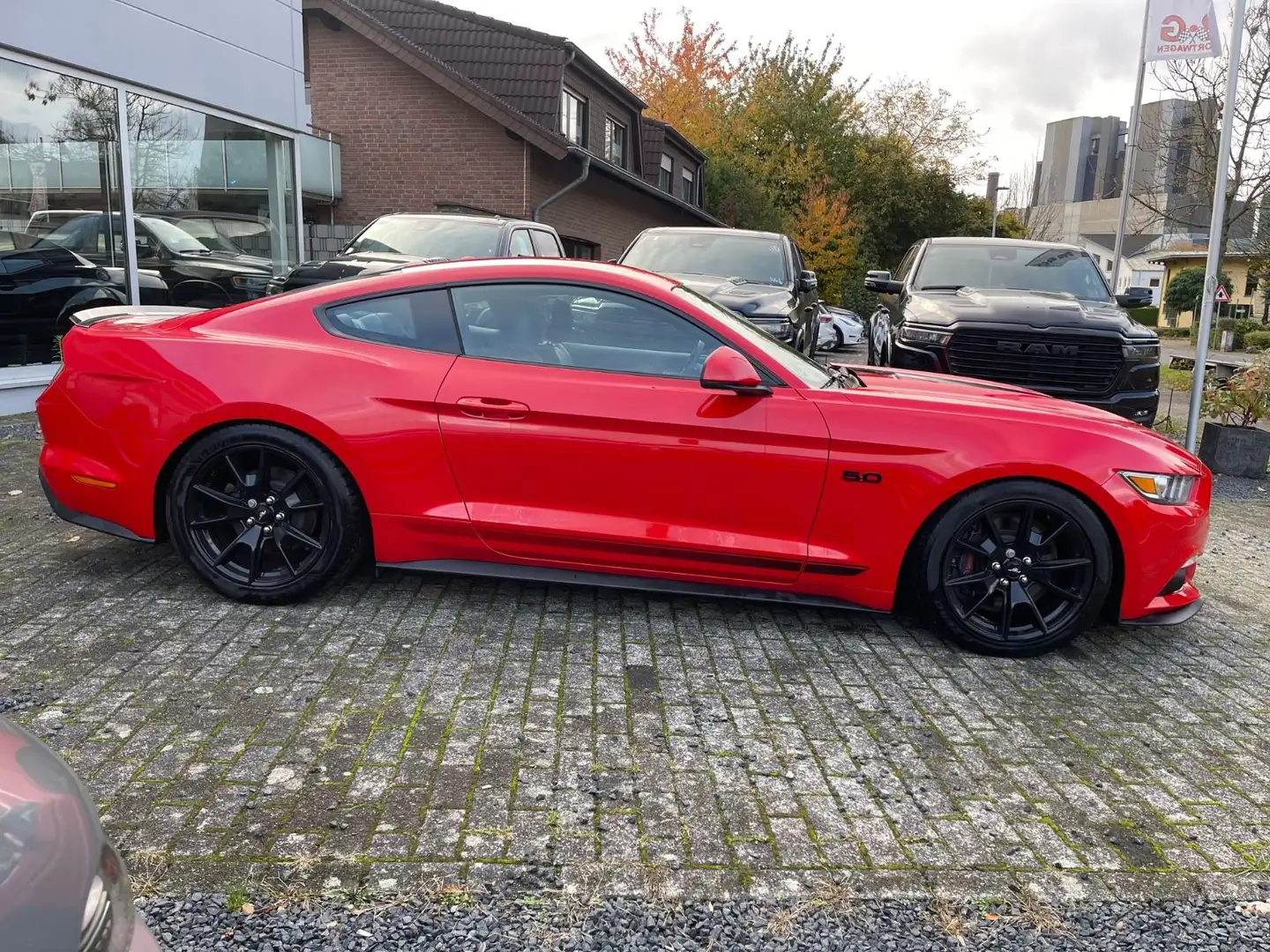 Ford Mustang GT*EU Mod*KW *Borla* Rouge - 2